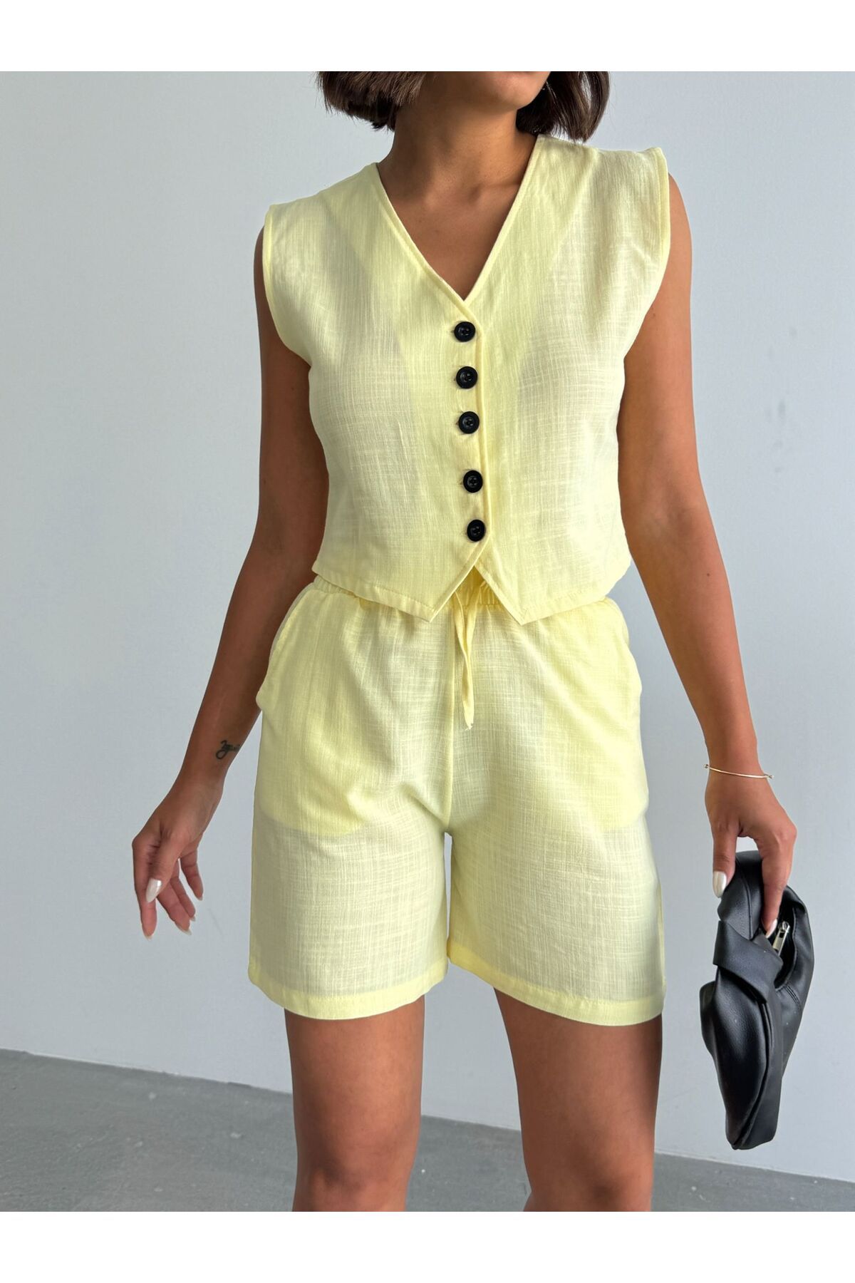 fhk atelier-Linen Shorts Vest Set 1
