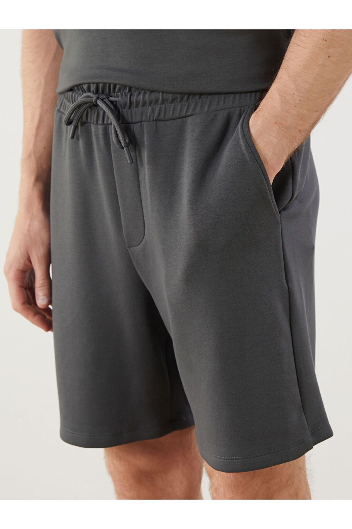 LC Waikiki-Μαύρο ανδρικό σορτς Standard Fit 3