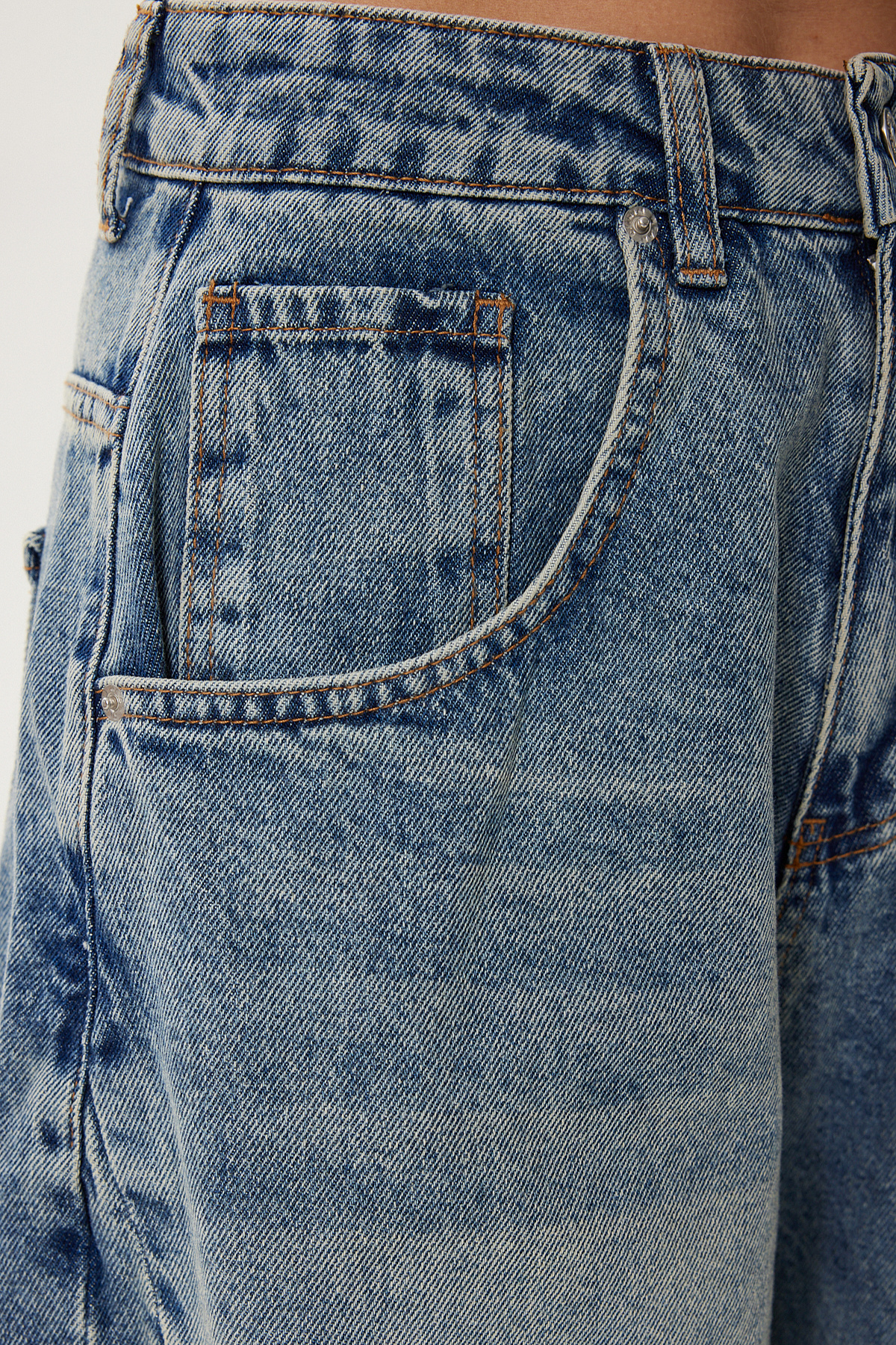 Kadın Orta Mavi Yıkamalı Baggy Denim Jean RG00080