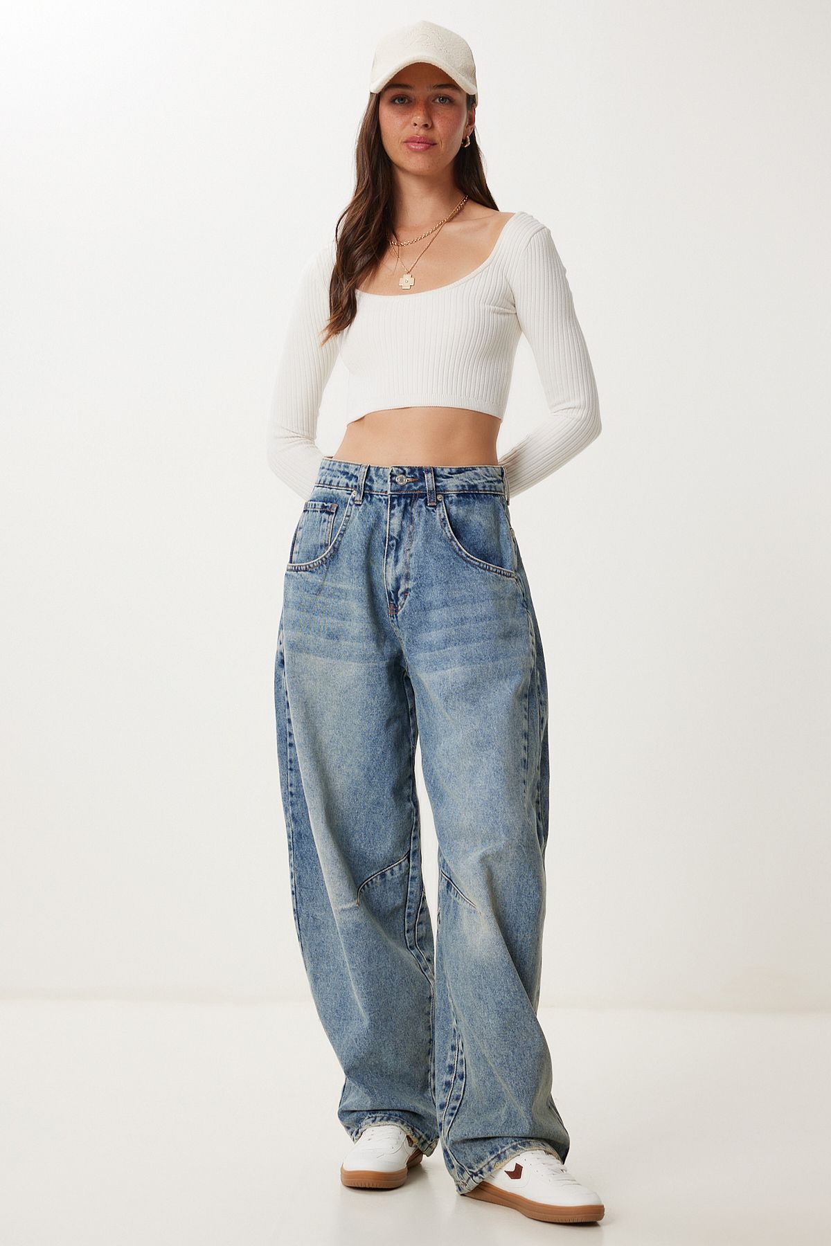 Kadın Orta Mavi Yıkamalı Baggy Denim Jean RG00080