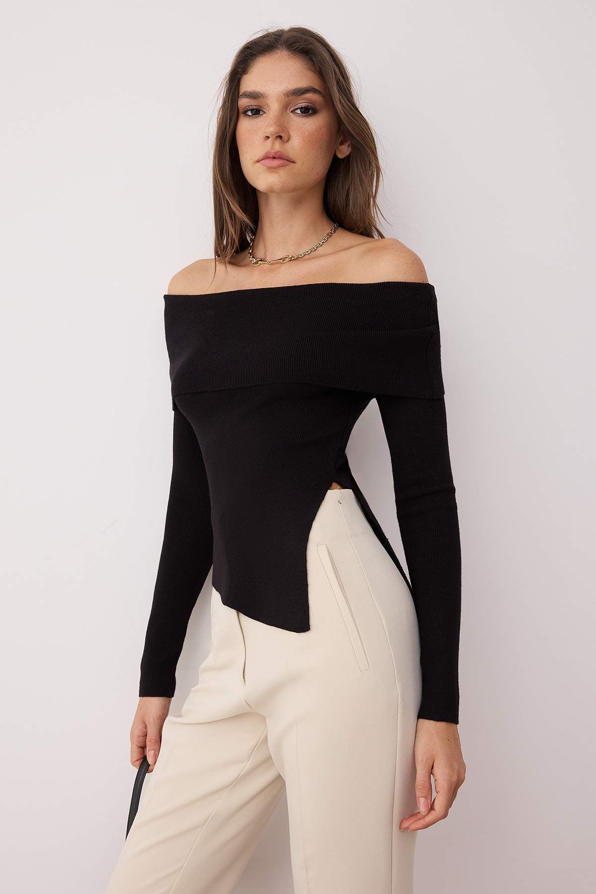 Trendyol Collection-Black Premium Yarn/Special Yarn Carmen Collar Knitwear Sweater Twoaw26Kz00064 1