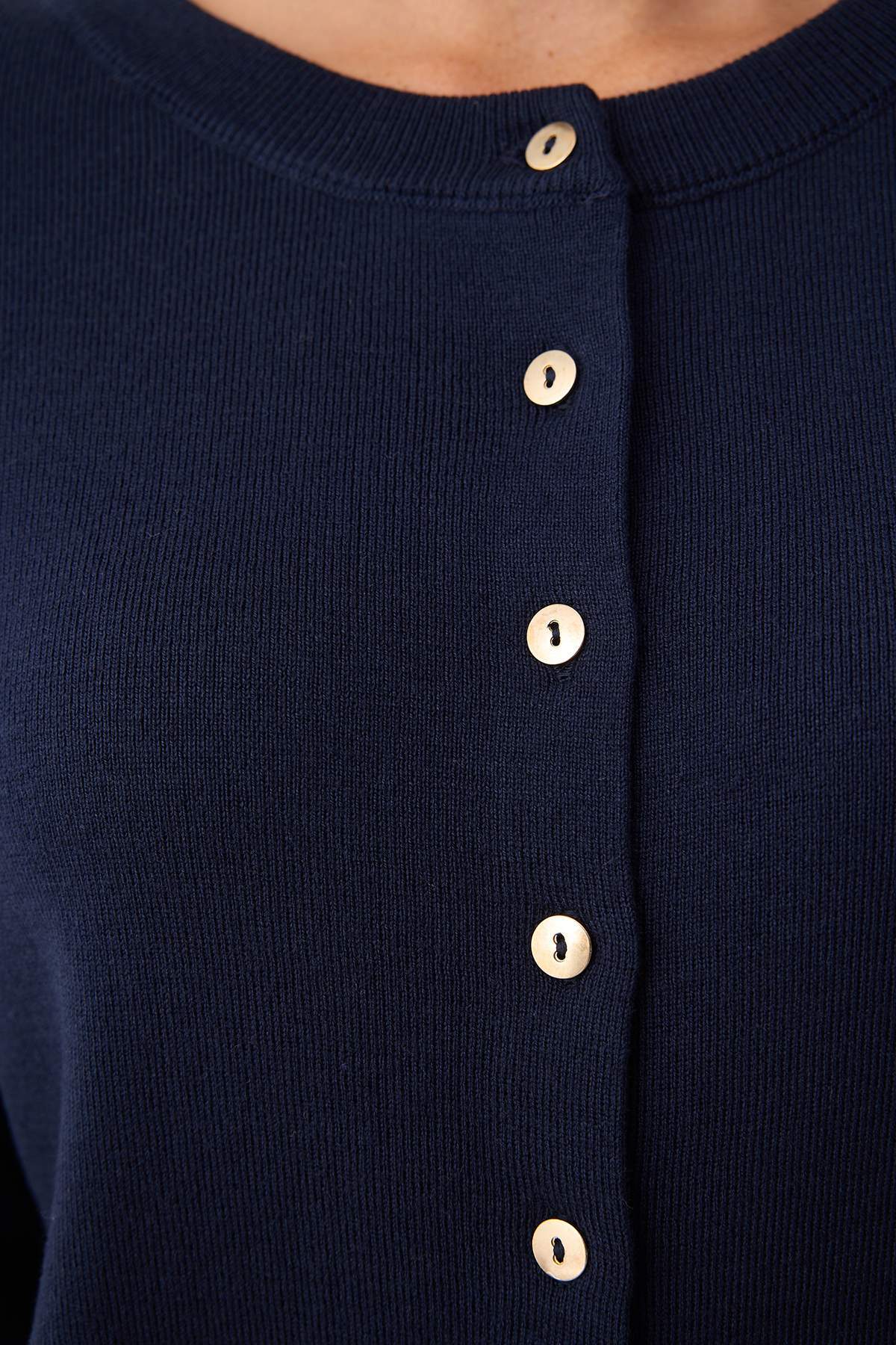 Trendyolmilla  Wardrobe Essentials Lacivert Düğme Detaylı Pamuklu Basic Triko Hırka | TWOAW26HI00001 - Görsel 4