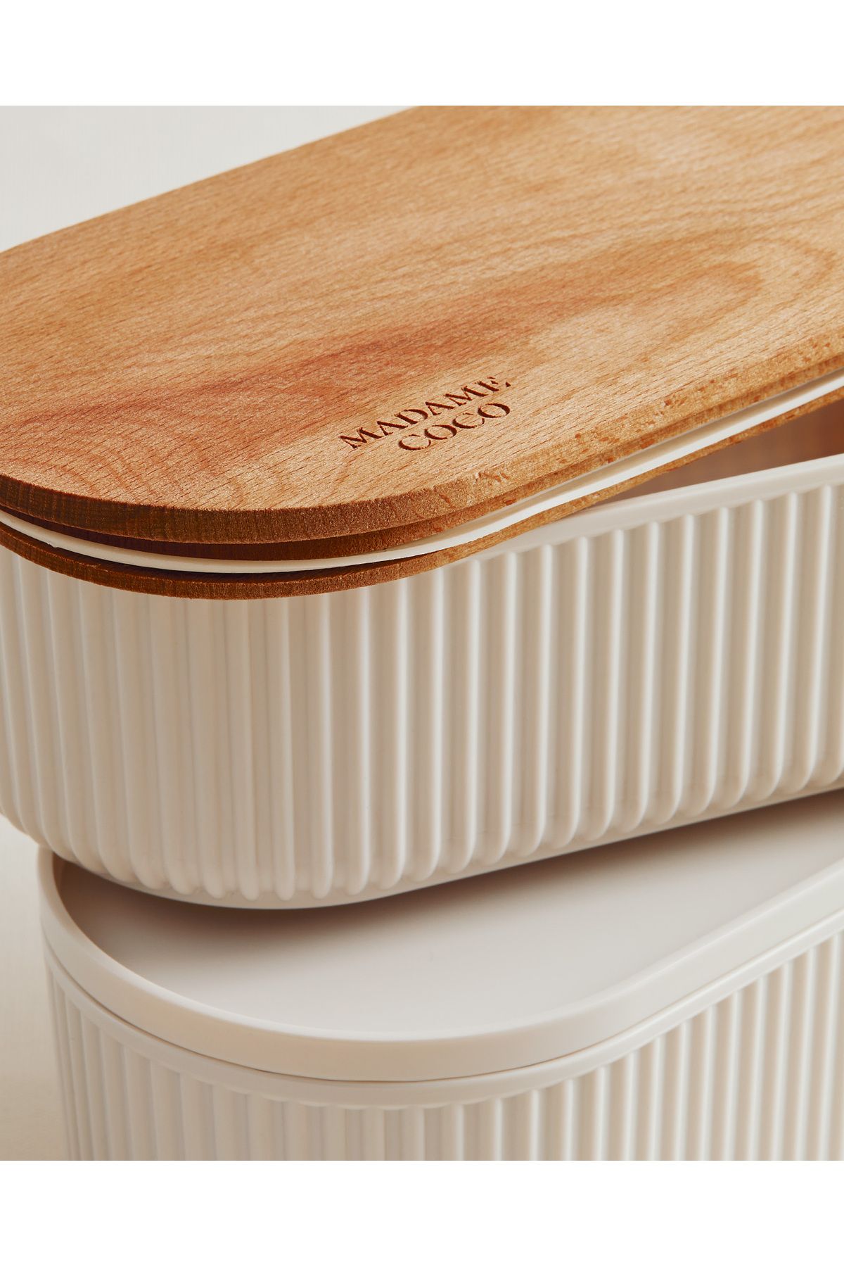 Madame Coco-Magou 1000ml Storage Container with Wooden Lid Set of 2 4