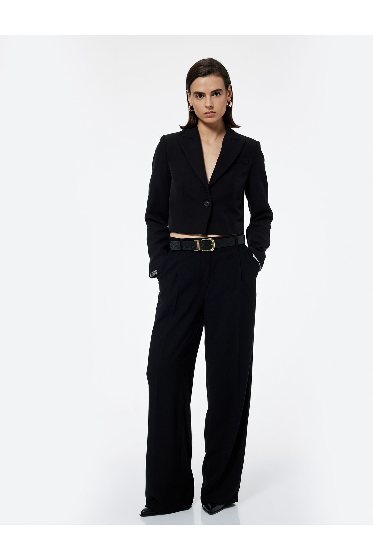Koton Kruvaze Yaka Uzun Kollu Crop Blazer Ceket