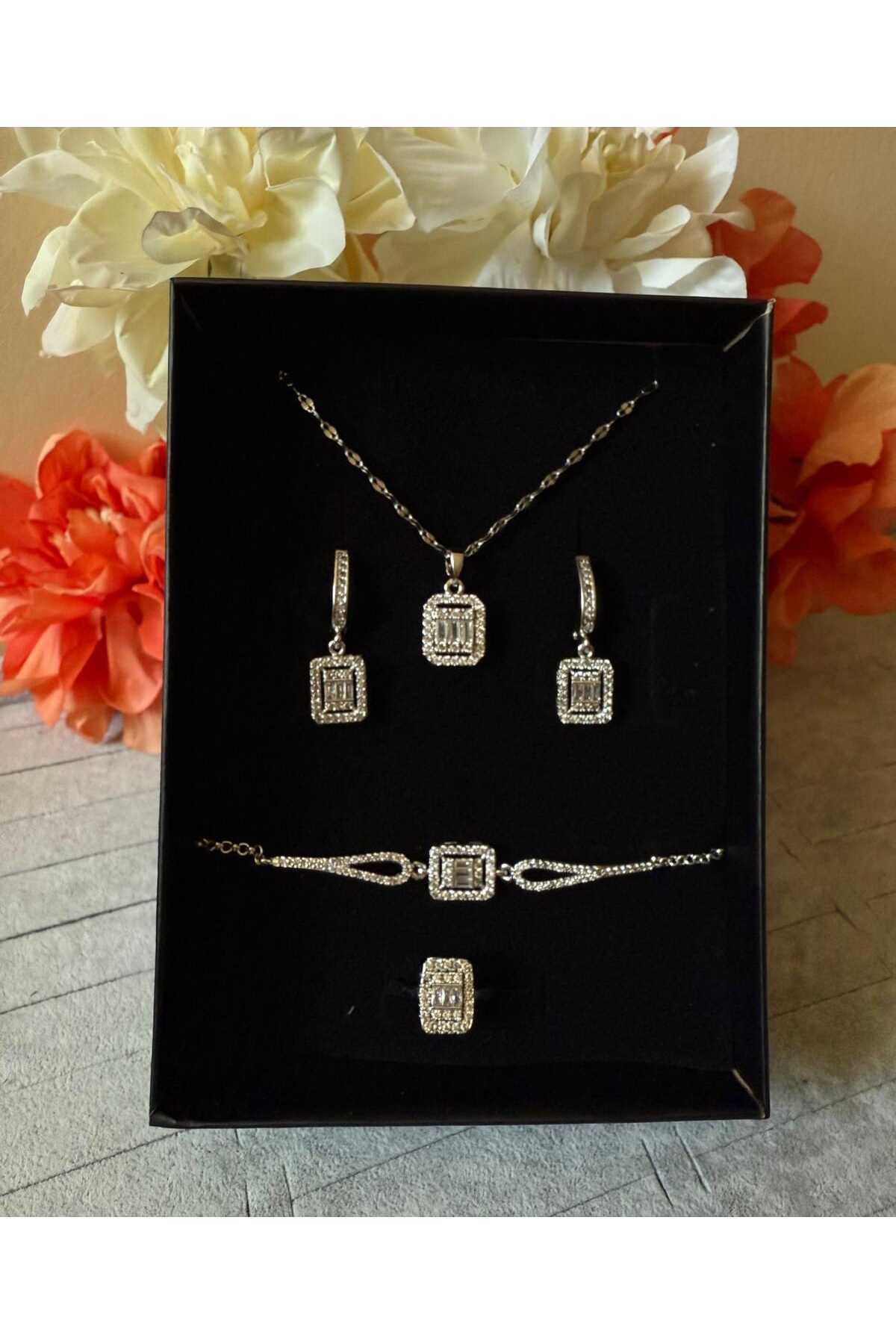 HKN AVM ACCESSORİES Çelik Kararmaz Gümüş Renk Baget Bileklik Kolye Küpe Ciddi Sevgililer Günü Hediye