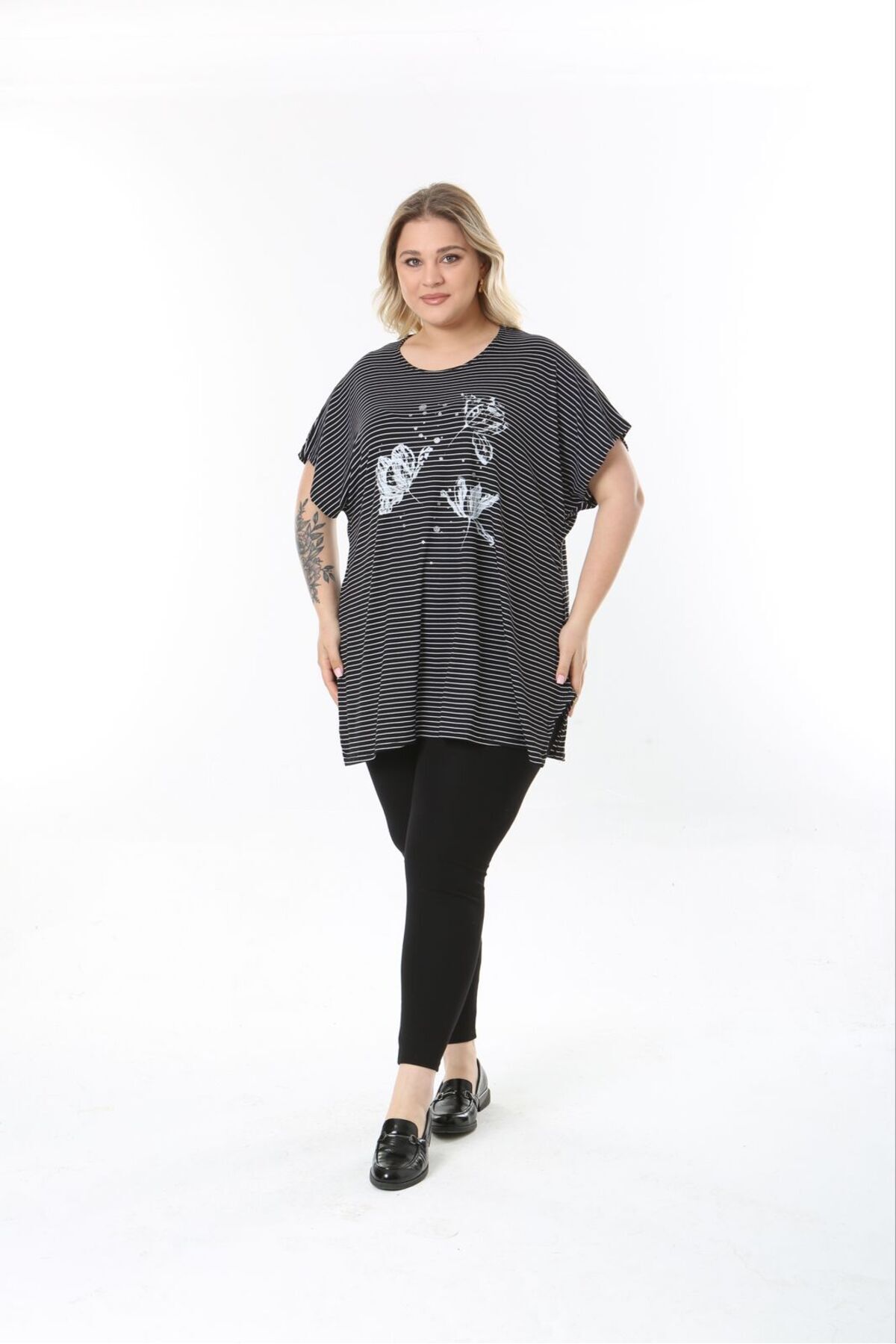 tıgersıze-Plus Size Oversize Model Soft Viscosa Fabric Striped Flower Patterned Bluz 2