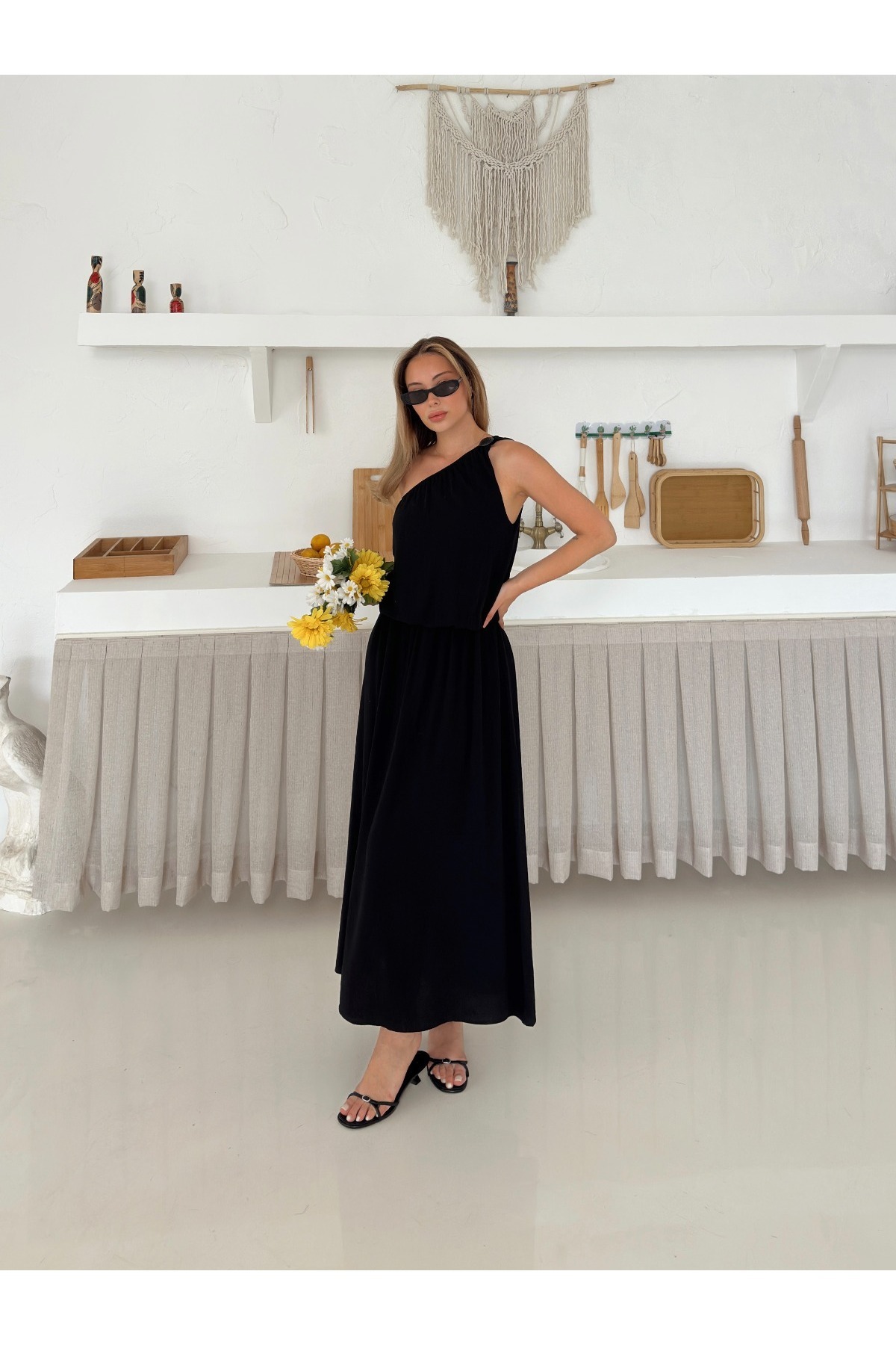 soBasic-Rochie cu un singur mânecă cu talie elastică și detaliu accesoriu broșă de umăr 7