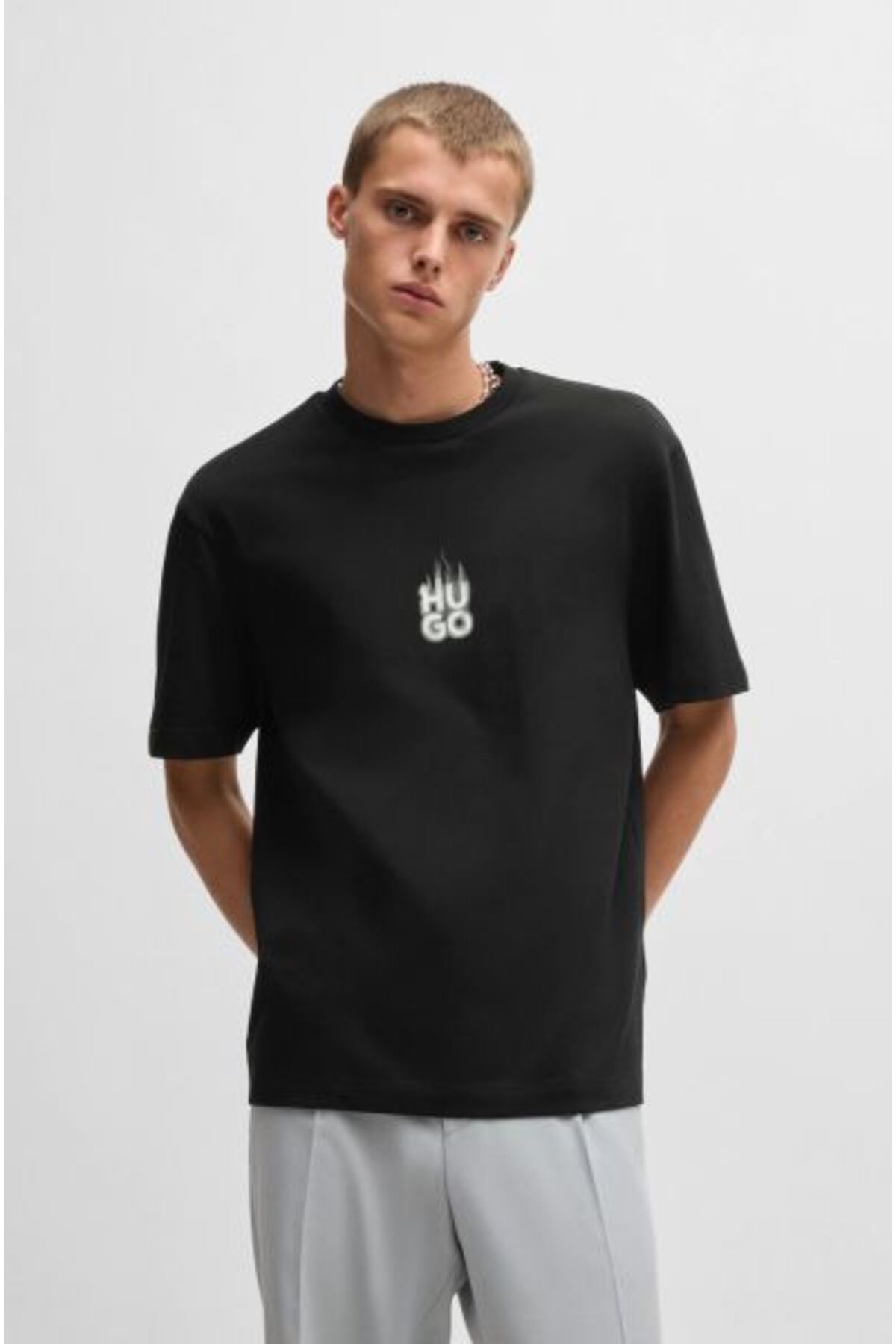 هوگو تی‌شرت