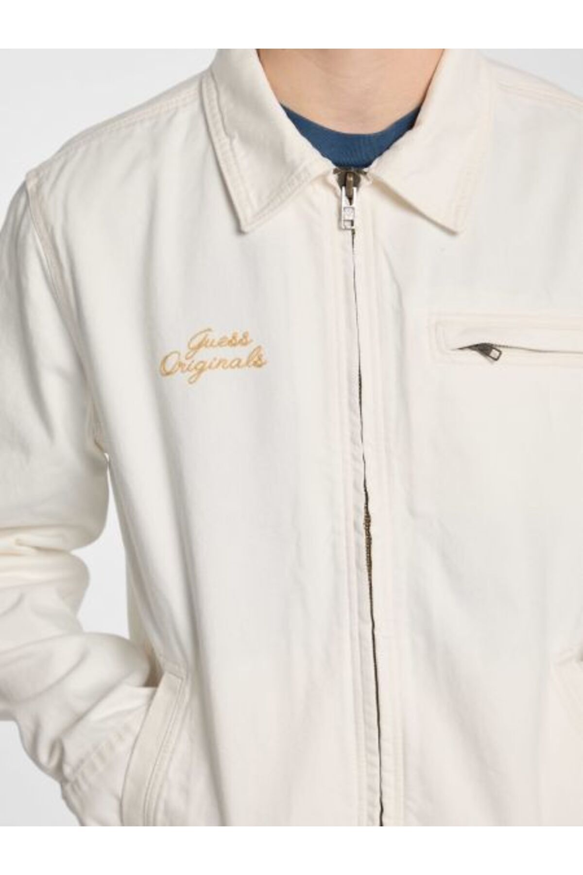 Guess-Mont 5