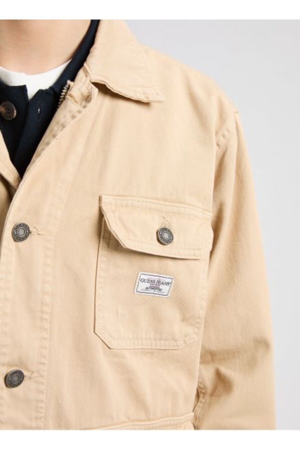 Guess-Mont 5