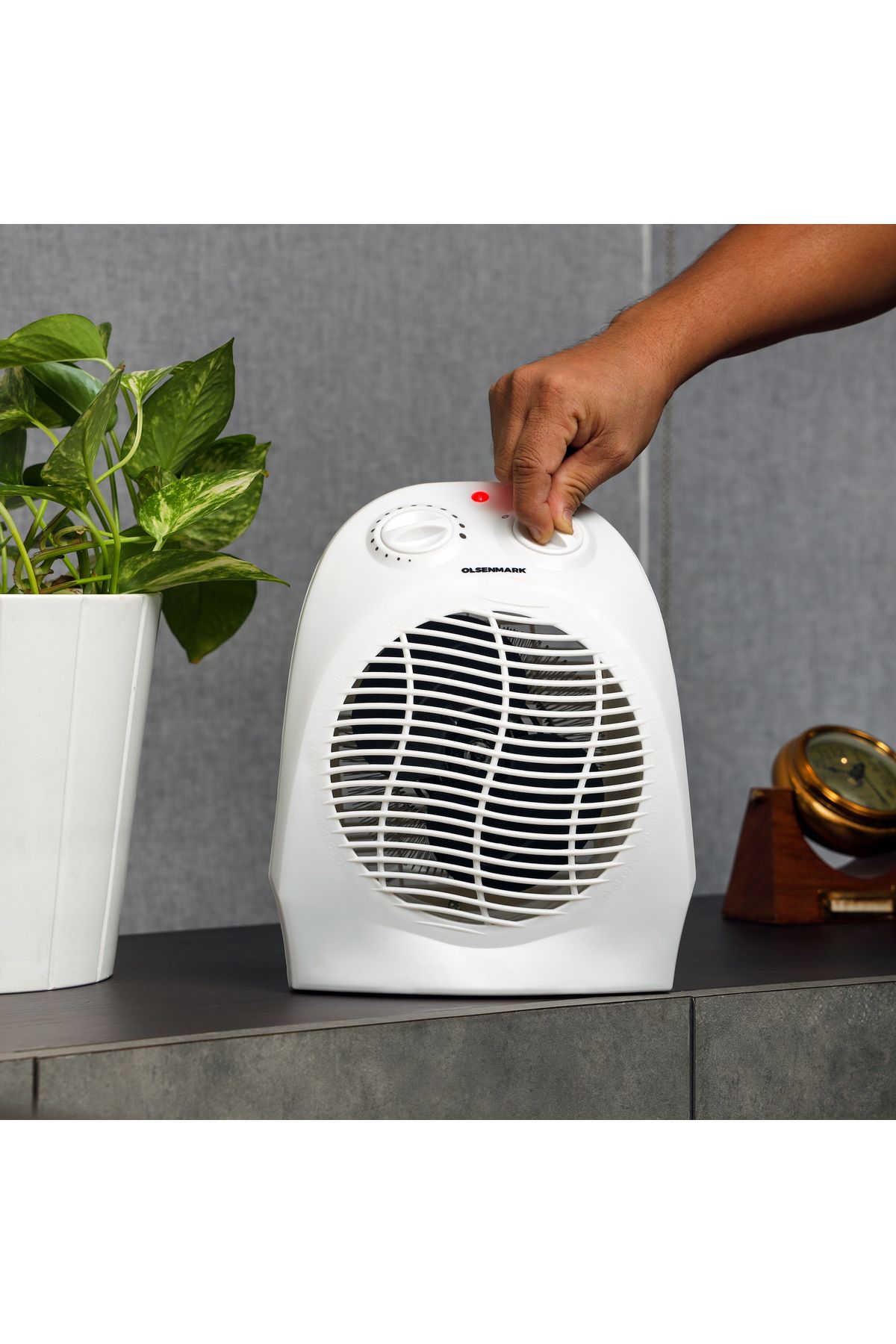 Olsenmark-2-in-1 Portable Room Heater And Fan With 2000w Power And Easy Controls 4