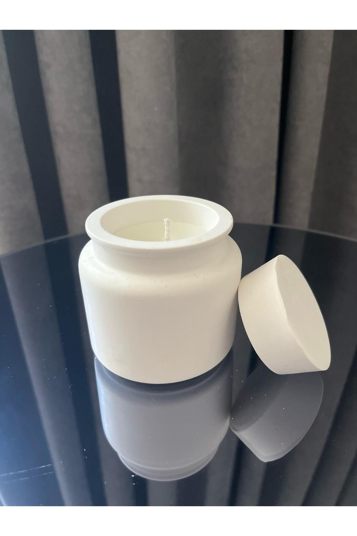 Merchant Beton Saksıda Dekoratif Mum Lavanta Kokulu