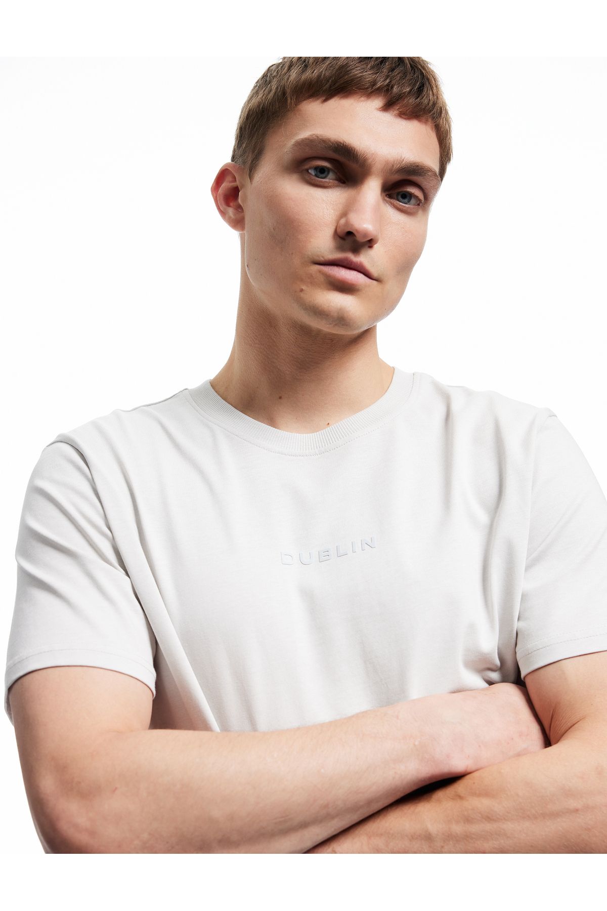 Koton Kısa Kollu Bisiklet Yaka Regular Fit Pamuklu Minimal Baskılı Tişört