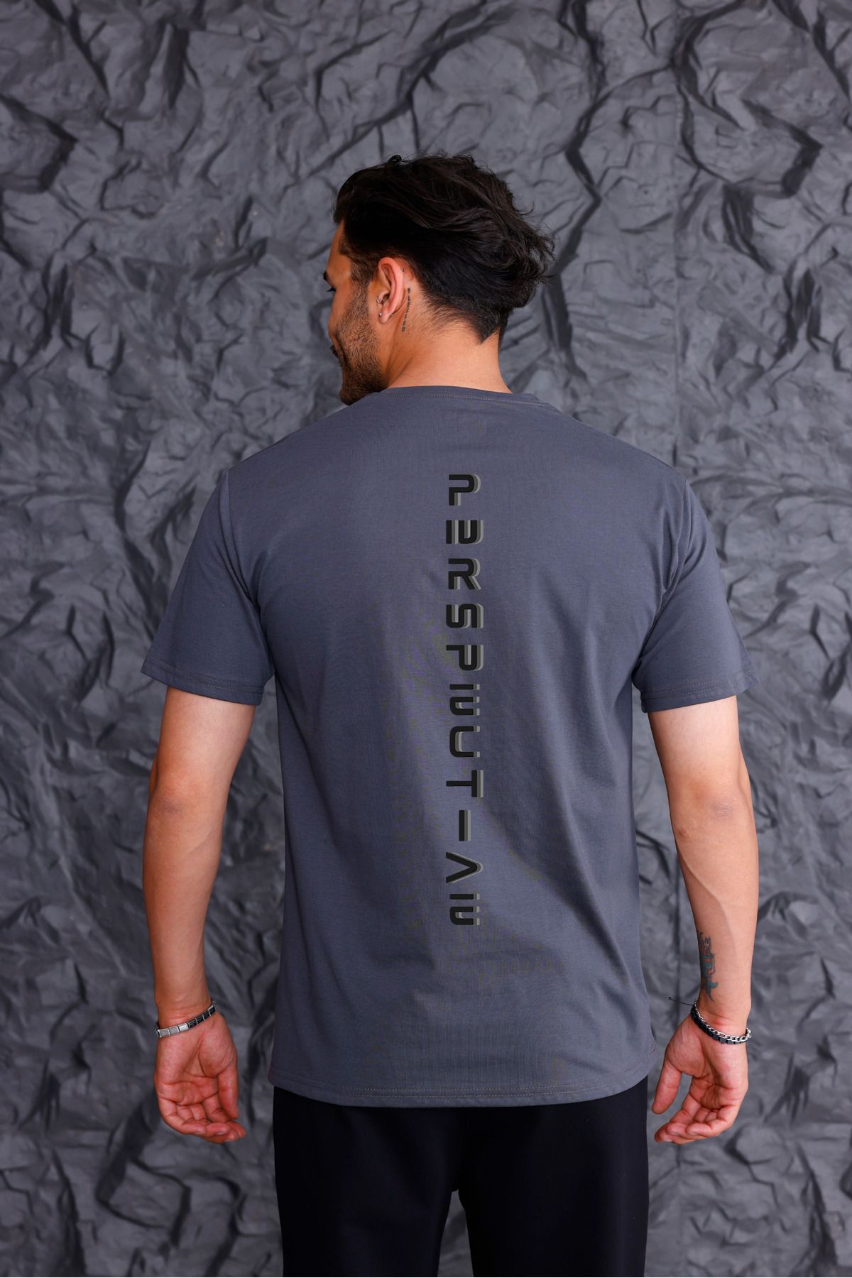 Butik VESTIS CL. 'Perspectıve' Baskılı Basic T-shirt