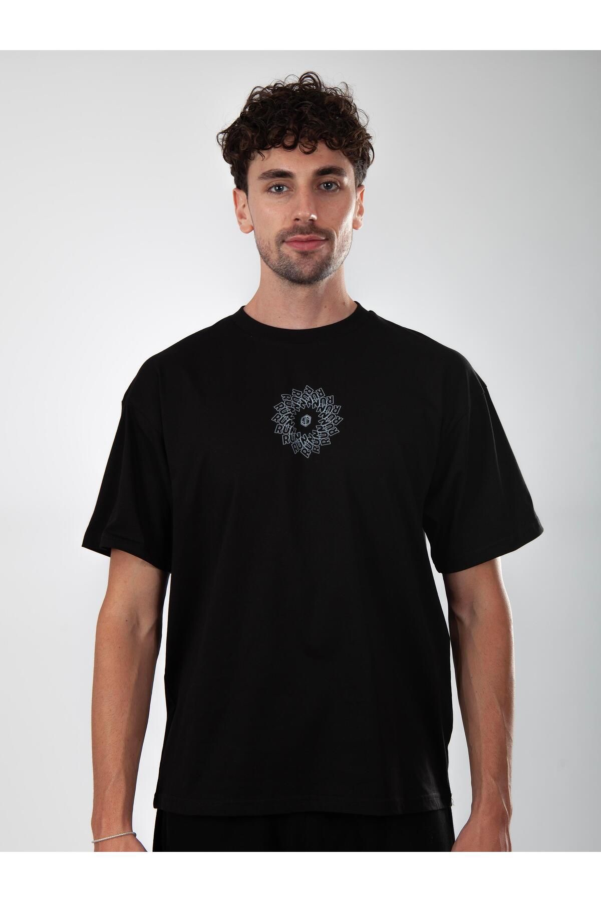 Jordanred Siyah, Mandala RUN Oversize Tişört