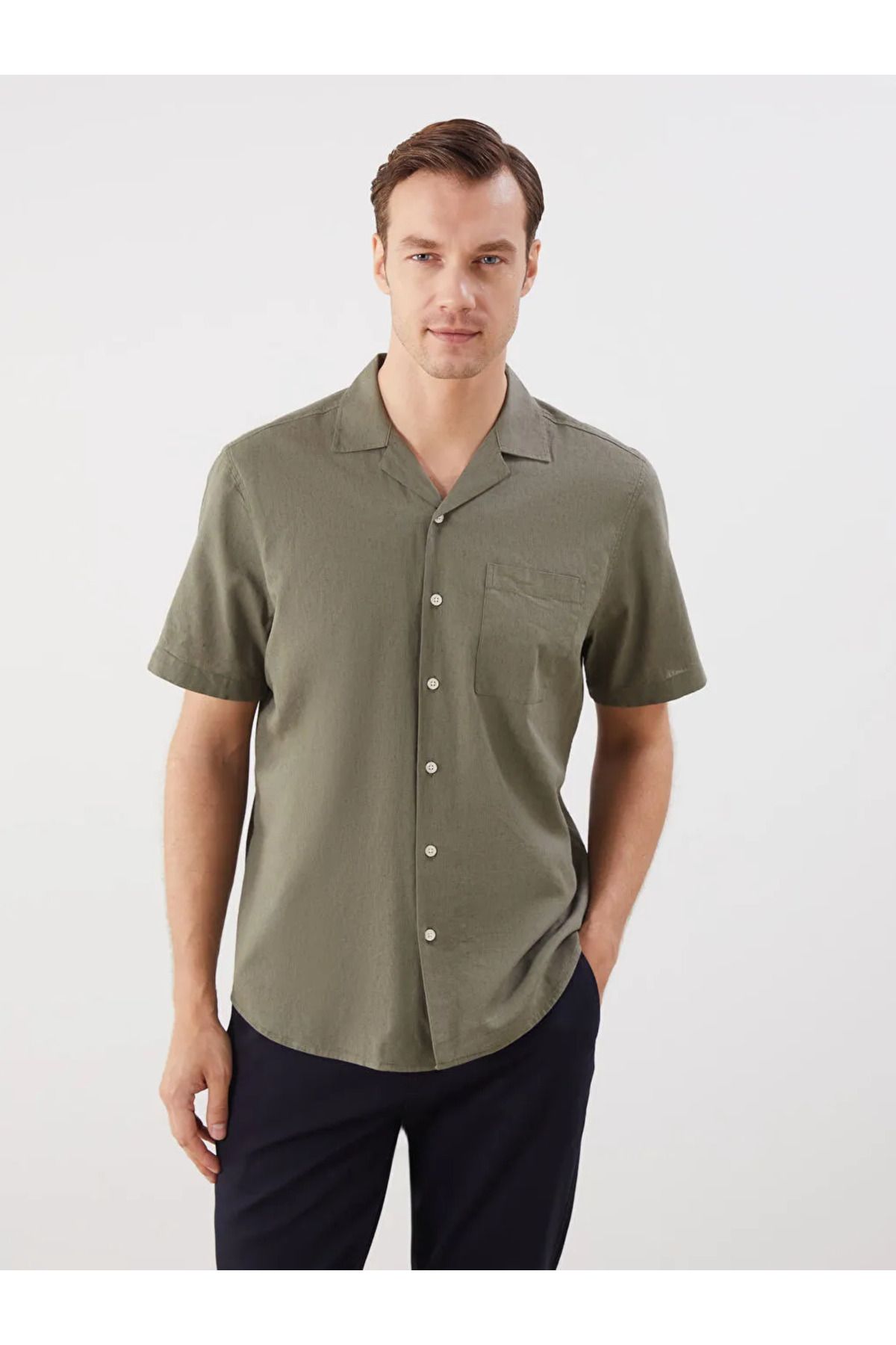 LC Waikiki LCWAIKIKI Classic Haki Regular Fit Resort Yaka Kısa Kollu Keten Karışımlı Erkek Gömlek