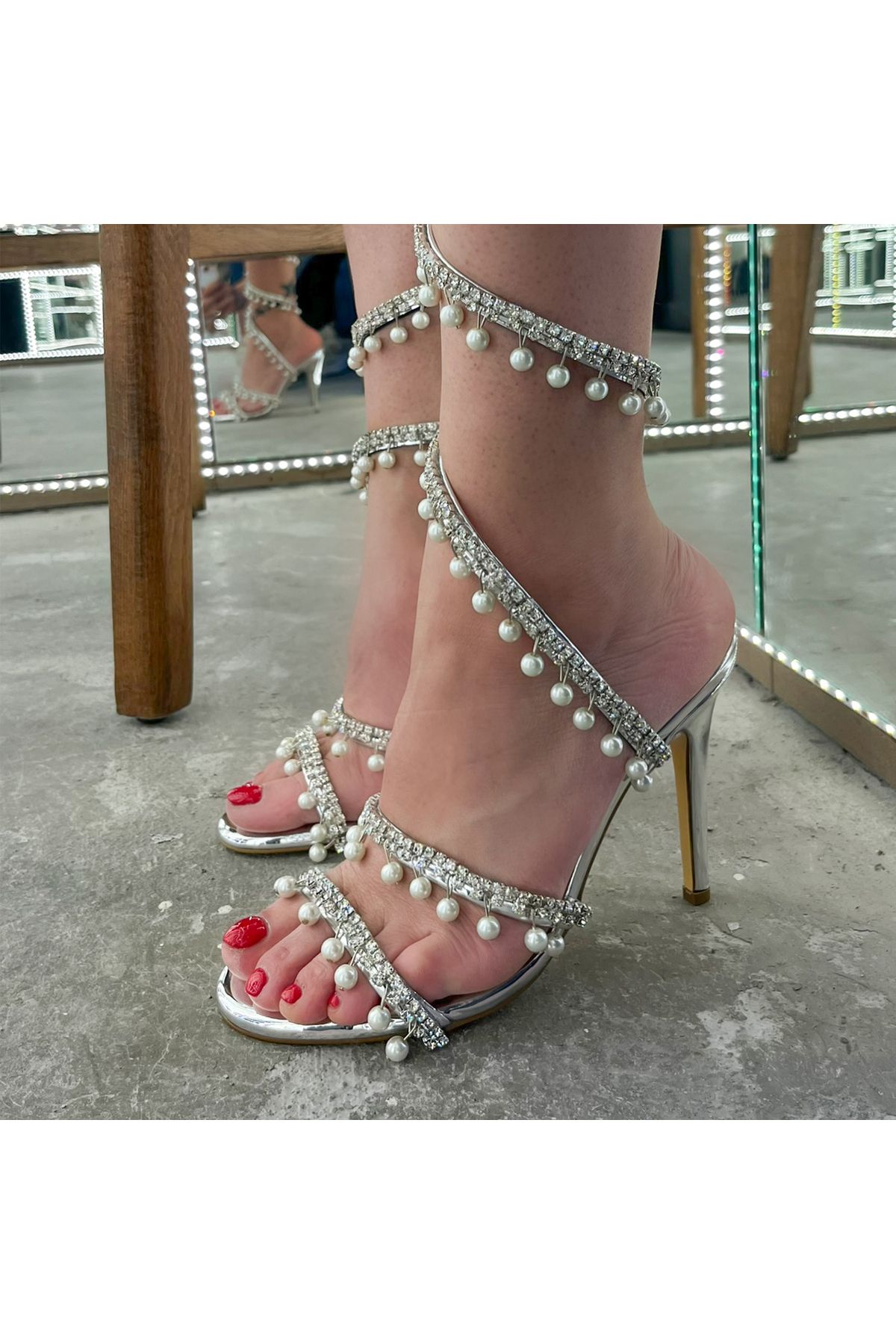 EVASAMLİSHOESBAG Sarmal Taşlı Topuklu Ayakkabı