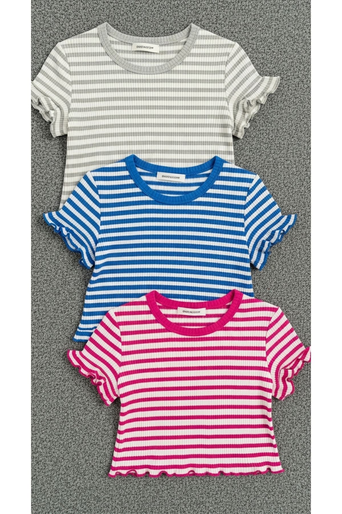 Butikdolabın Kadın Çizgili Fırfır Detaylı Crop Tişört - 3'lü Paket
