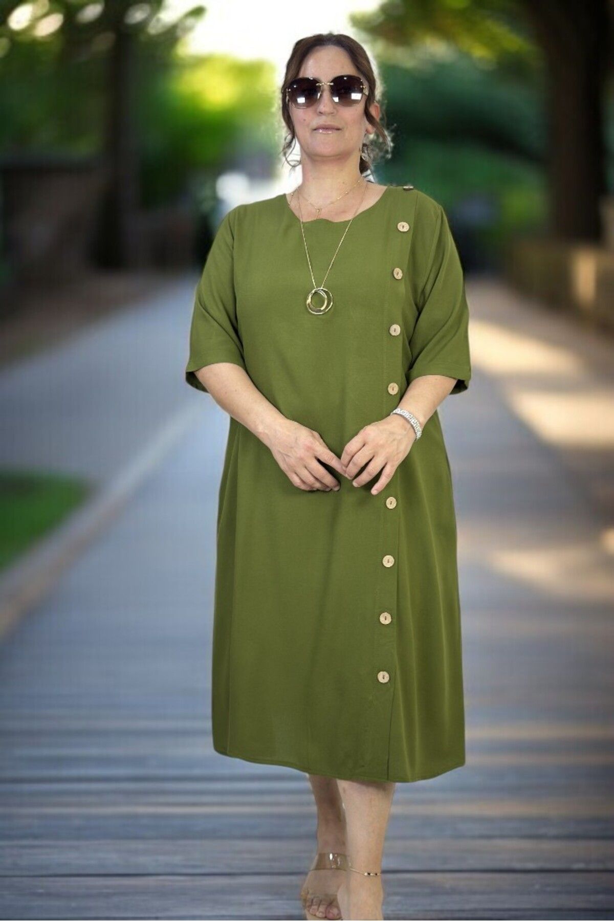 yagmurberen-Yandan Wooden Button Detail Pocket Three Quarter Sleeve Cotton Viscose Plus Size Dress 5