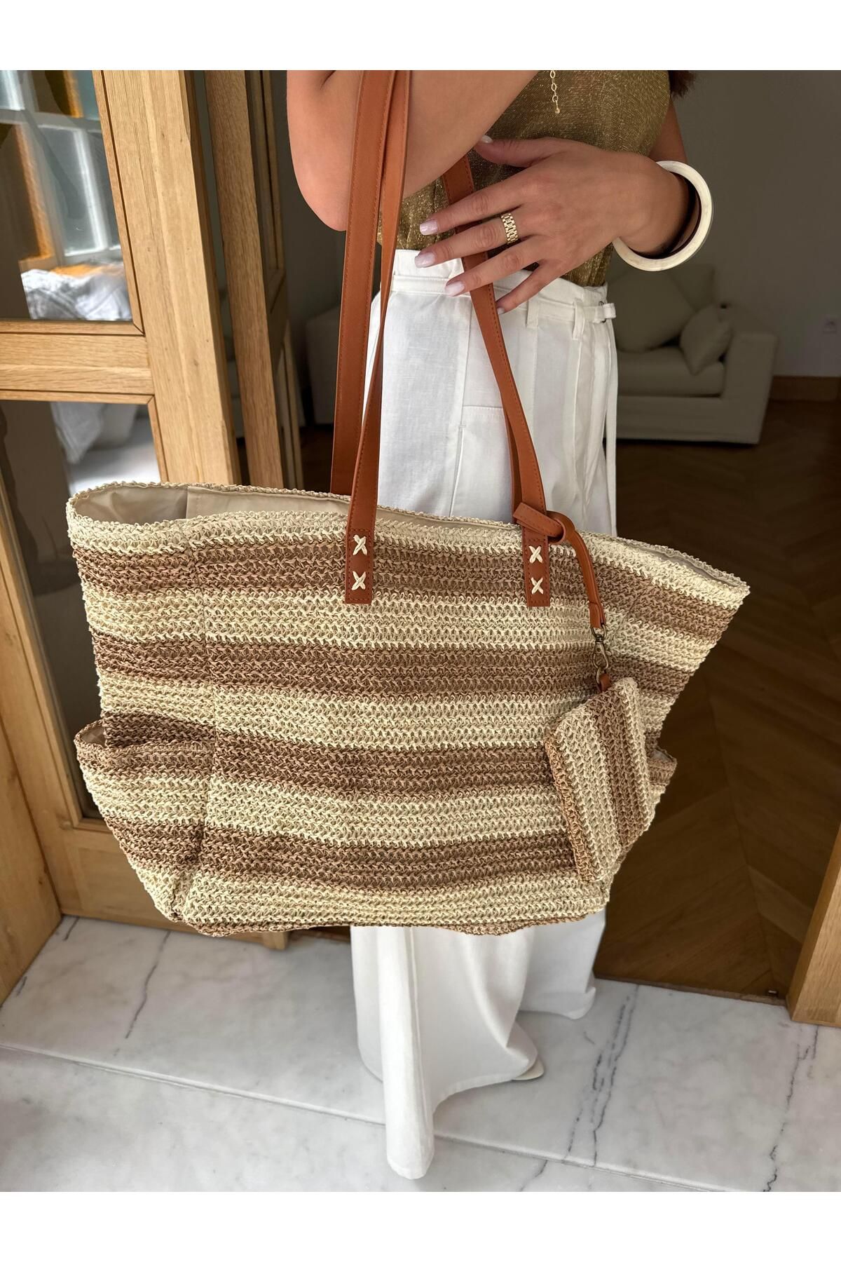 Tina İstanbul Cepli Cüzdanlı Oversize Hasır Çanta Camel Bej