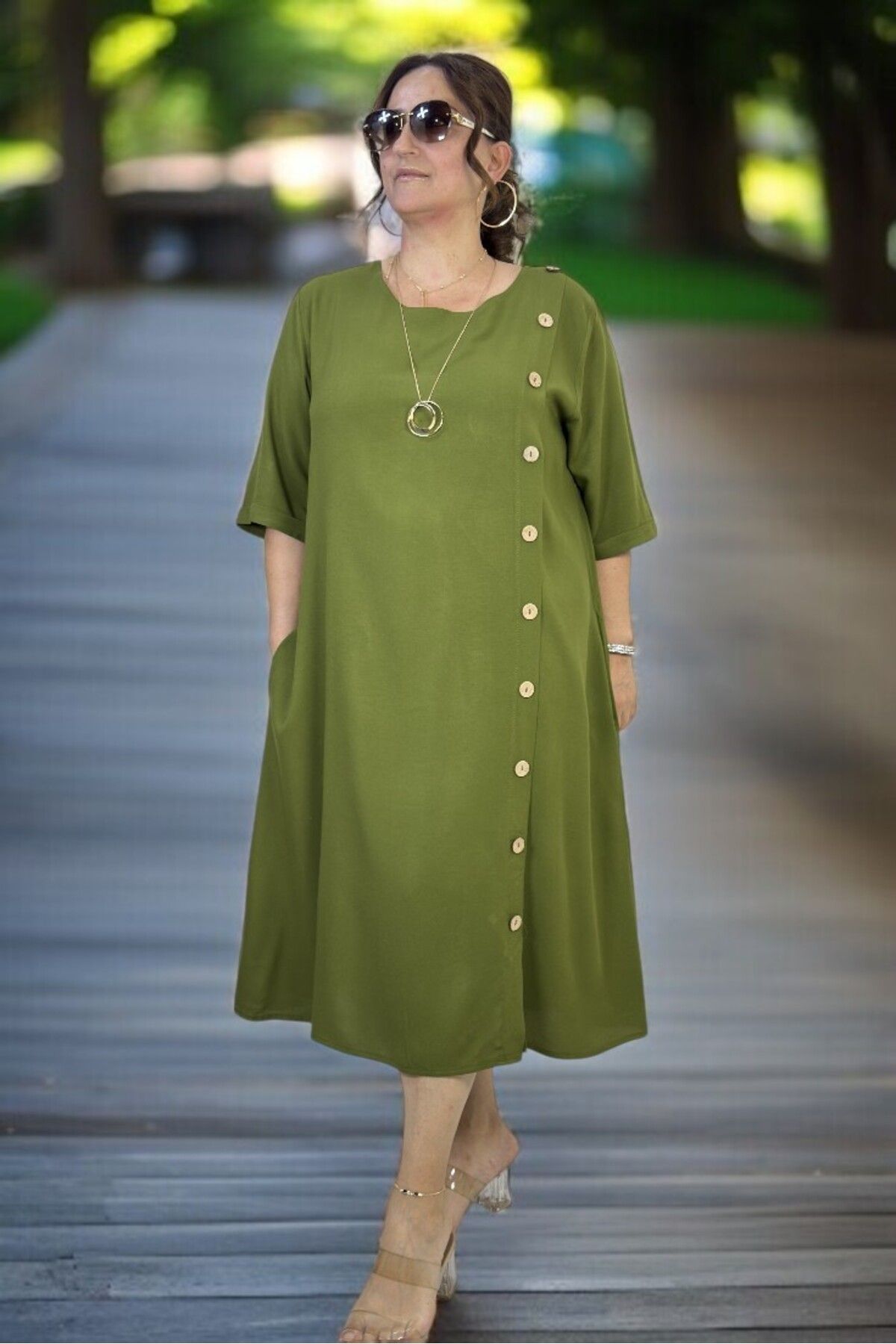 yagmurberen-Yandan Wooden Button Detail Pocket Three Quarter Sleeve Cotton Viscose Plus Size Dress 7