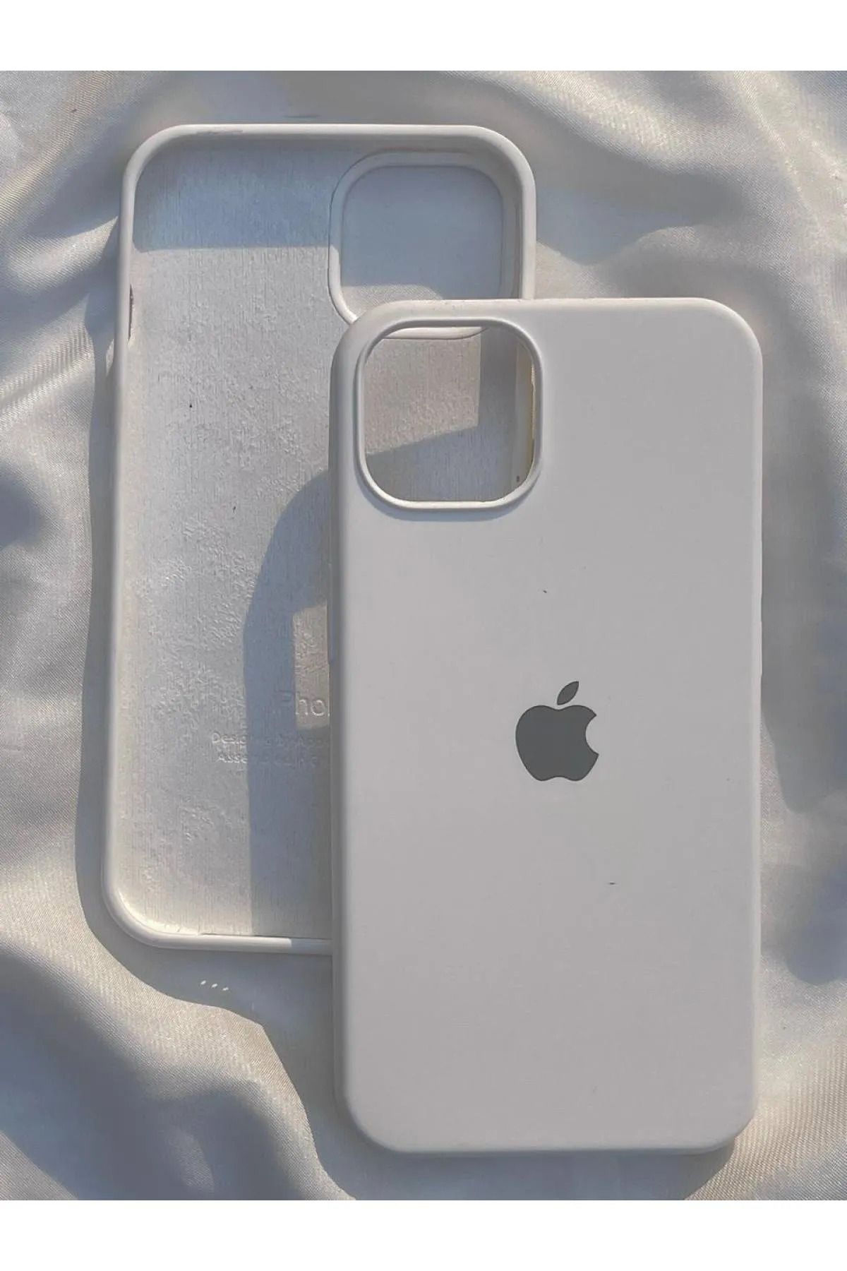 luxewear İphone 15 Pro Uyumlu Silikon Içi Kadife Lansman Telefon Kılıfı-beyaz