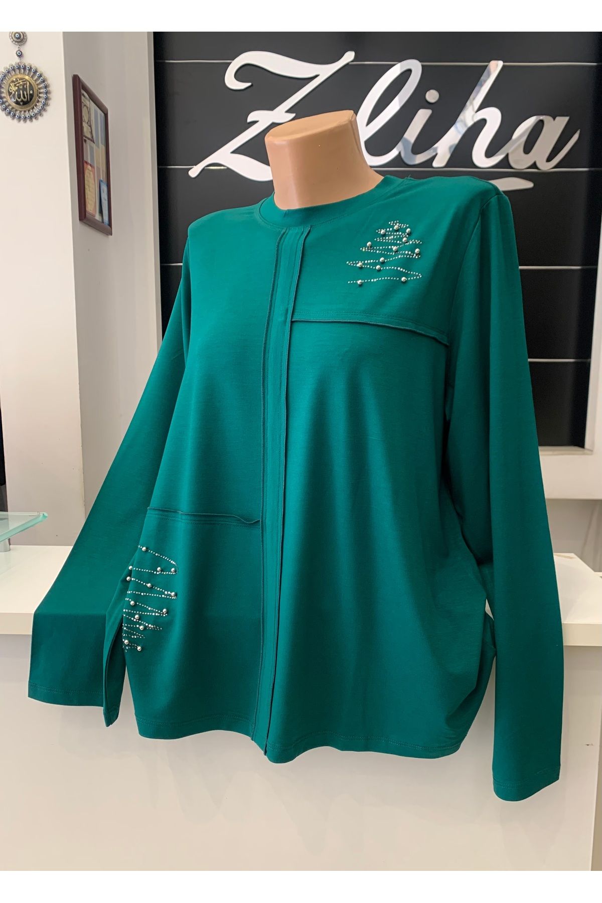 Defrina Taş ve çakma metal detaylı bluz