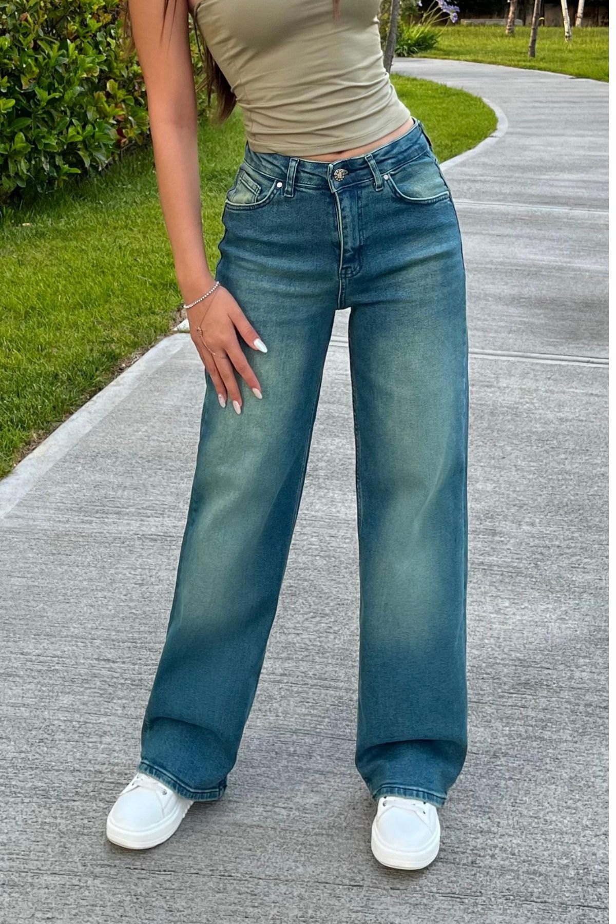 BİKELİFE Kadın Yüksek Bel Esnek Soluk Efektli Vintage Geniş Paça Wide Leg Rahat Jean