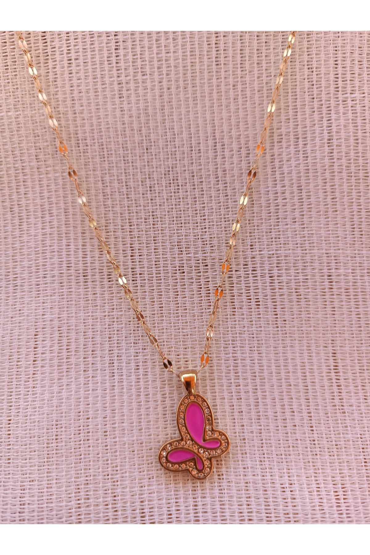 Piamaksesuar Pembe Kelebek gold rengi çelik kolye