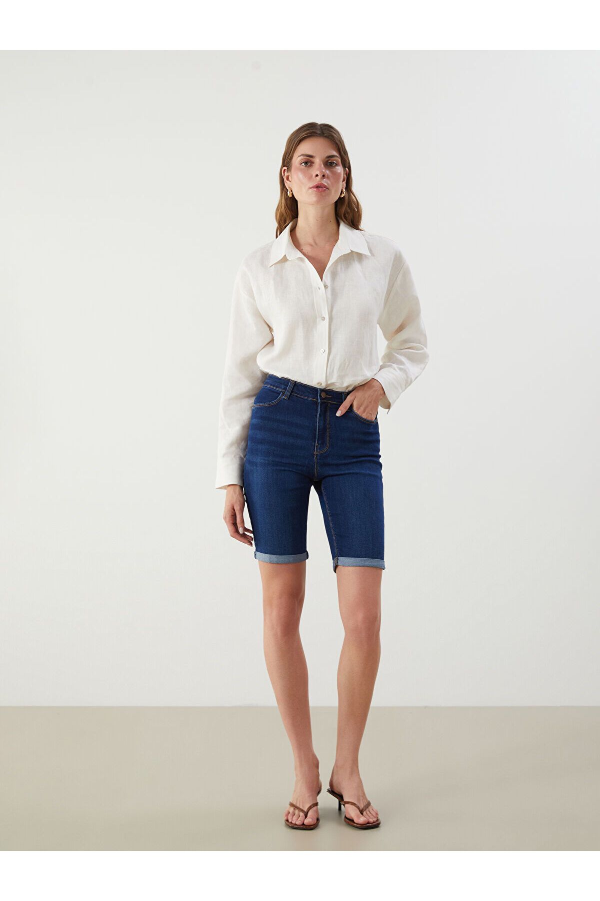 LC Waikiki Dar Fit Kadın Jean Şort