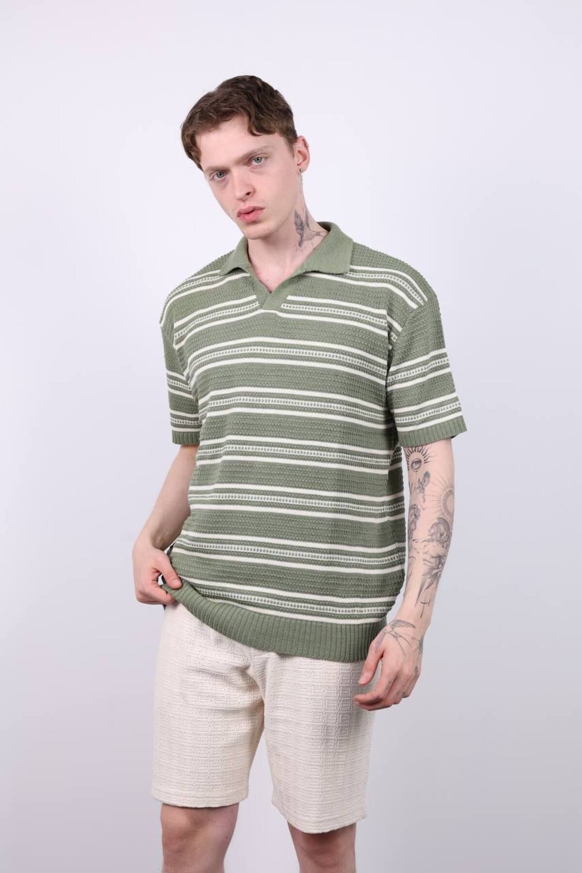 İLKCET MODA Erkek V Yaka Çizgili Oversize Triko T-shirt