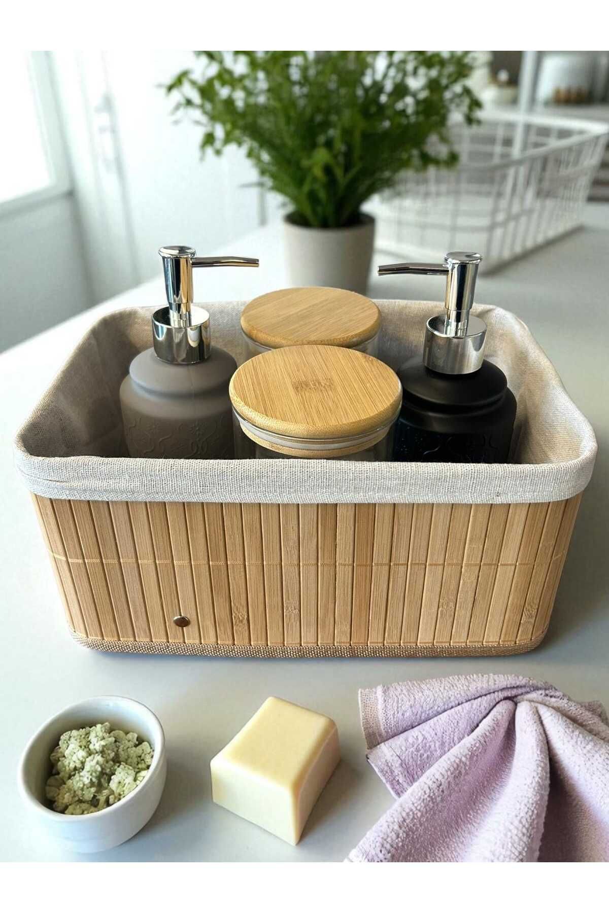 Noah Exclusive PARCA BANYO DUZENLEYICISI -9 CM X 15 CM KULAK CUBUGU MAKYAJ PAMUGU+2 X 500 ML SABUNLUK+BAMBU SEPET