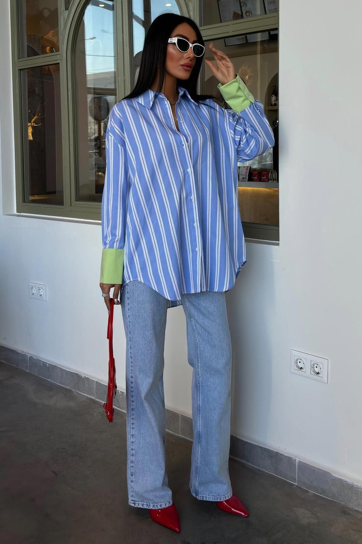 WeShaya Kadın Mavi Çizgili Poplin Oversize Uzun Kollu Gömlek