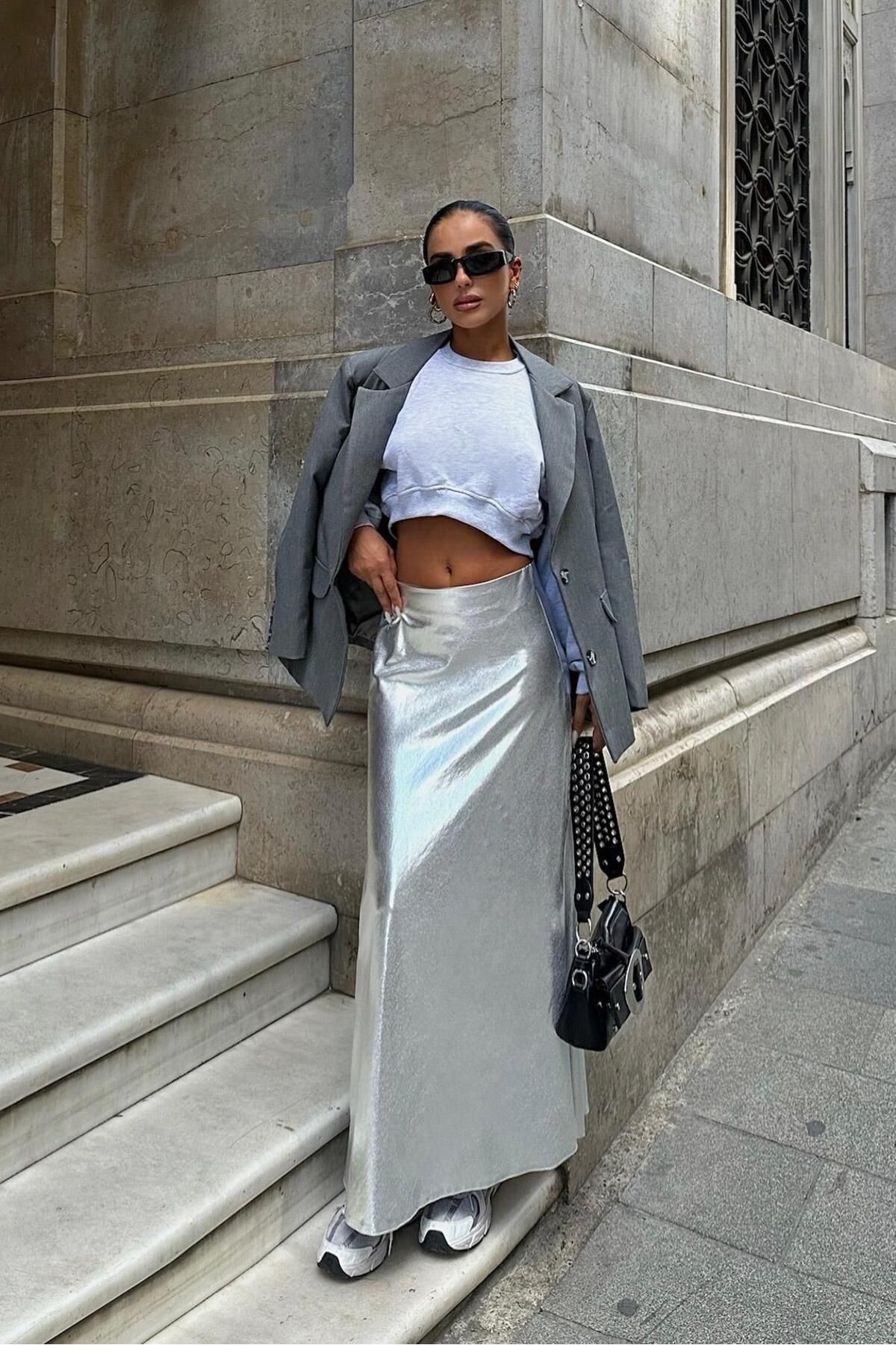 WeShaya Kadın Gümüş Dokuma Düz Midi Polyester Etek