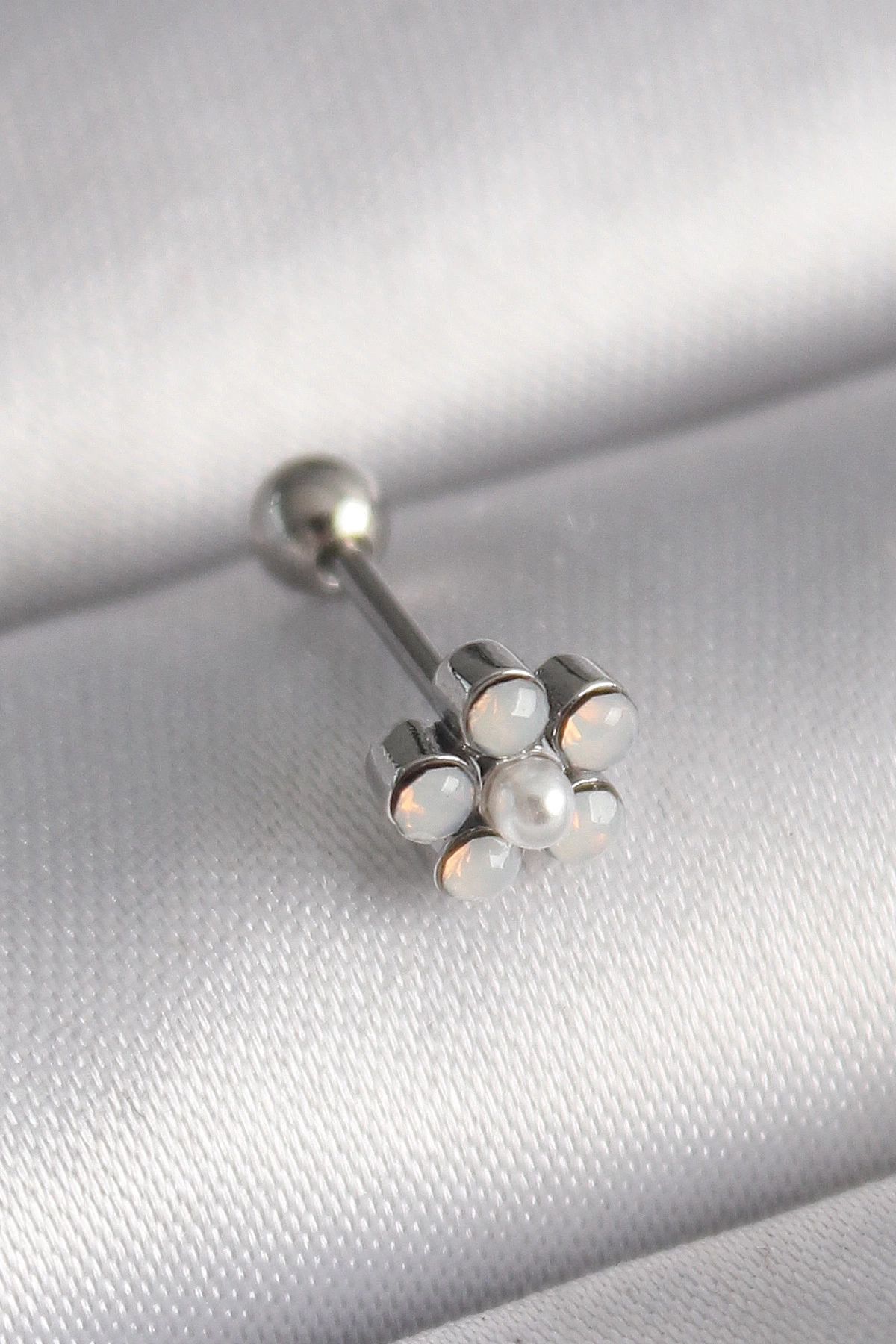 shopwave 316L Çelik Gümüş Renk Zirkon Taşlı Çiçek Model Tragus Piercing