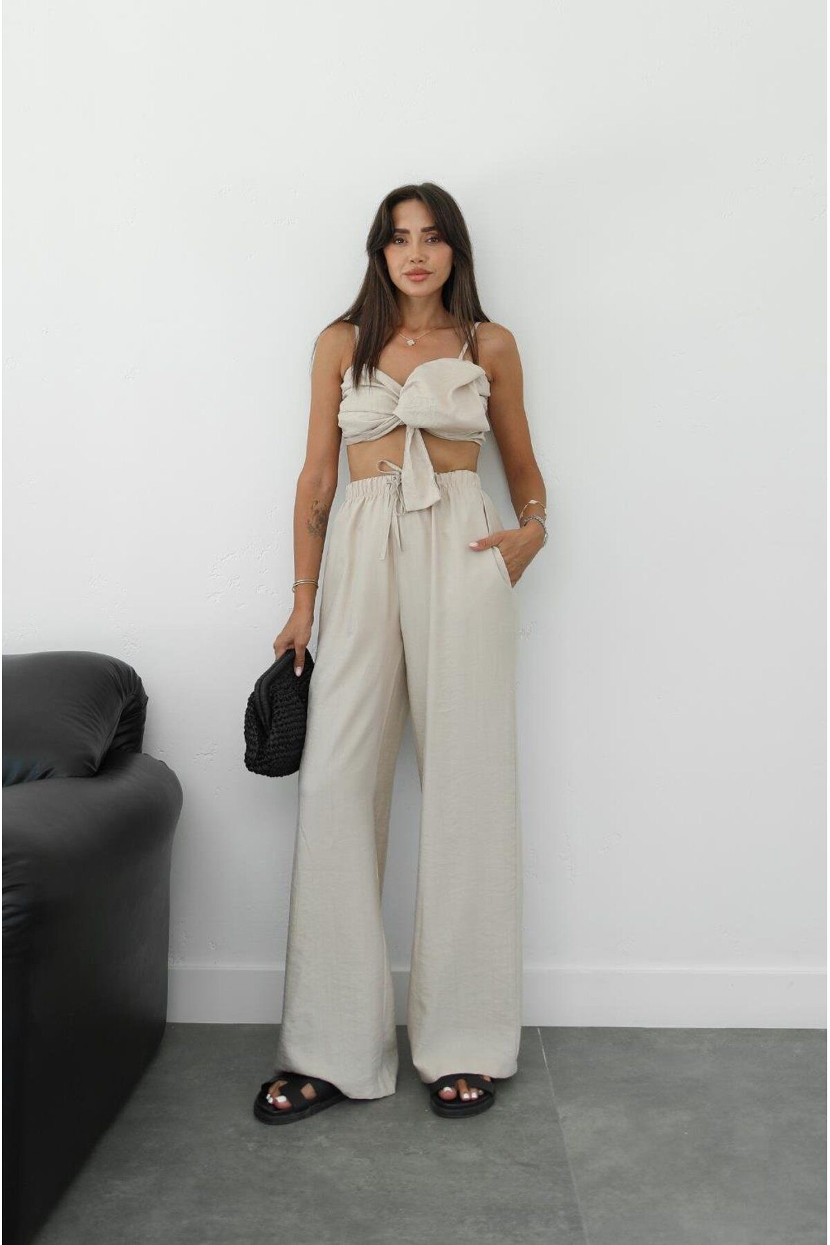 Havoş Bej Dedio Fiyonklu Crop Pantolon Takım