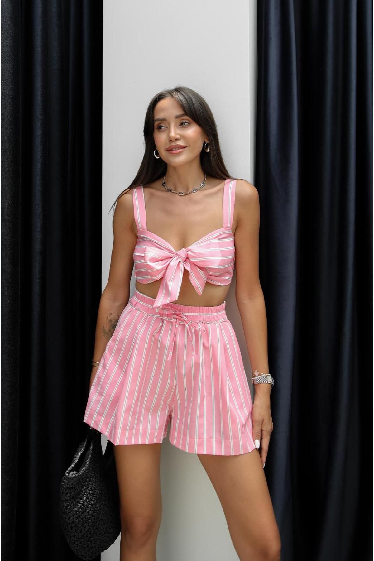 Havoş Pembe Ewell Çizgili Crop Şort Takım