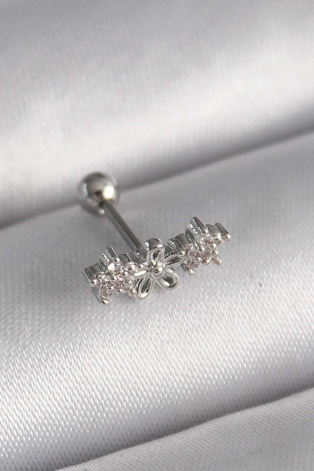 shopwave 316L Çelik Gümüş Renk Zirkon Taşlı Çiçek Tragus Piercing