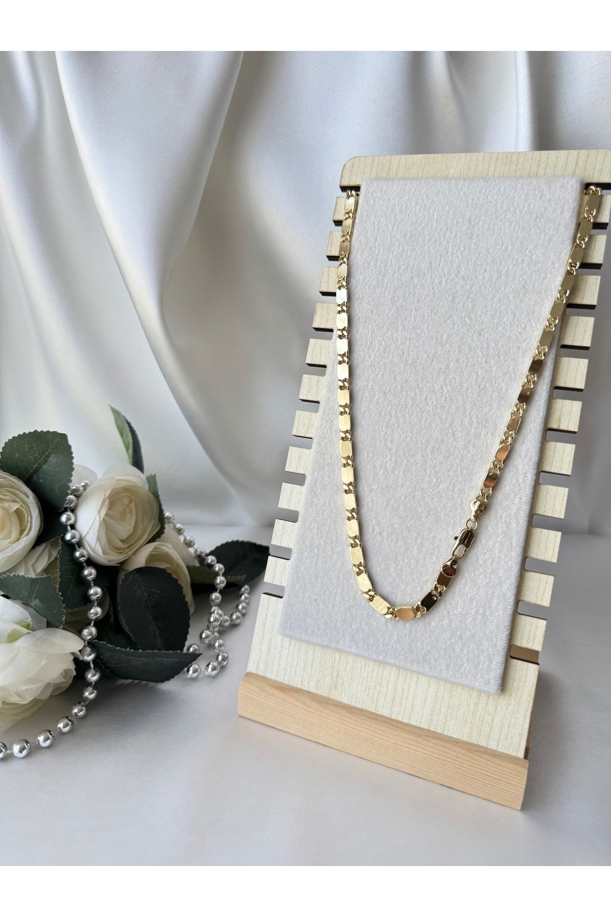 XUPING JEWELRY Xuping 14K Altın Renkli Uzun Dörtgen Bağlantılı Kalın Zincirli Ayarlanabilir Vip Kolye