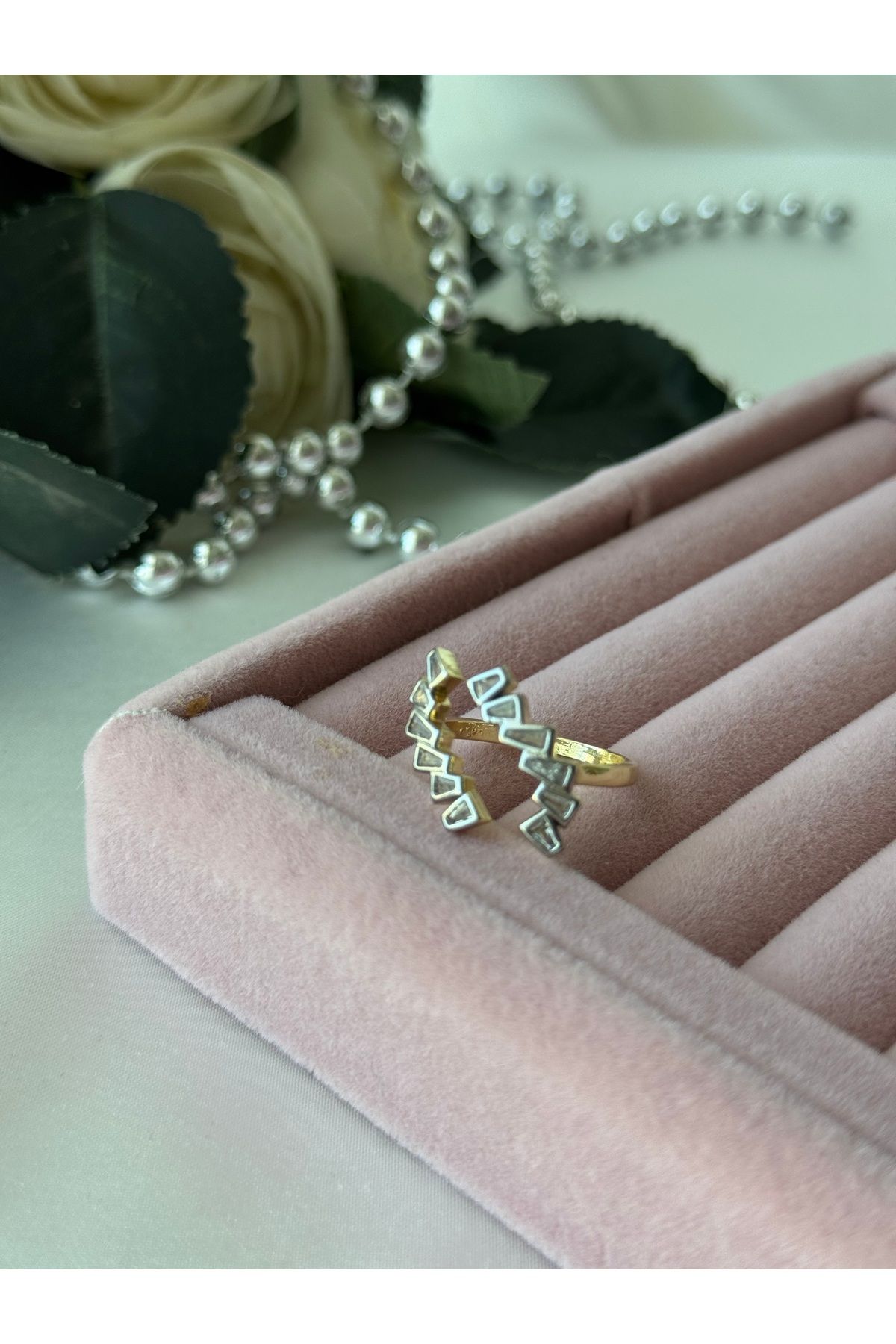 JEWELRY Özel Seri Altın Renkli Baget Taşlı Ayarlanabilir Rodyum Kaplama VIP Yüzük