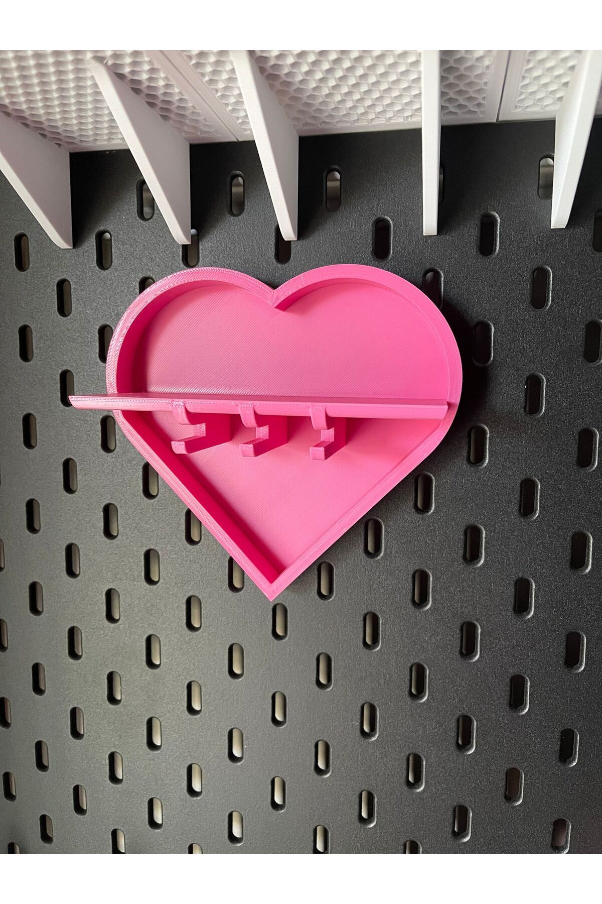shop 3D Baskı Pegboard Skadis uyumlu kalp şeklinde raf ve askılık