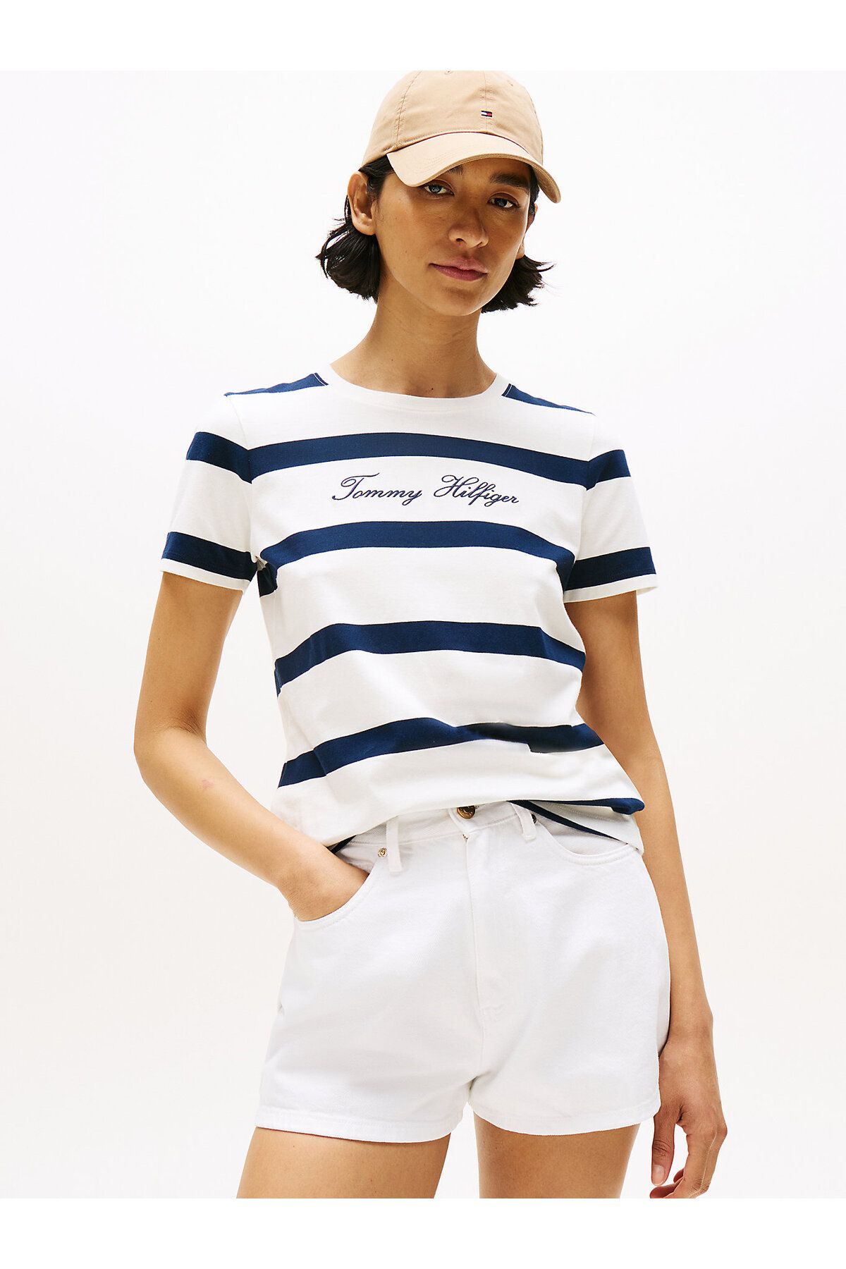 Tommy Hilfiger Logo Embroidery Crew Neck T-Shirt