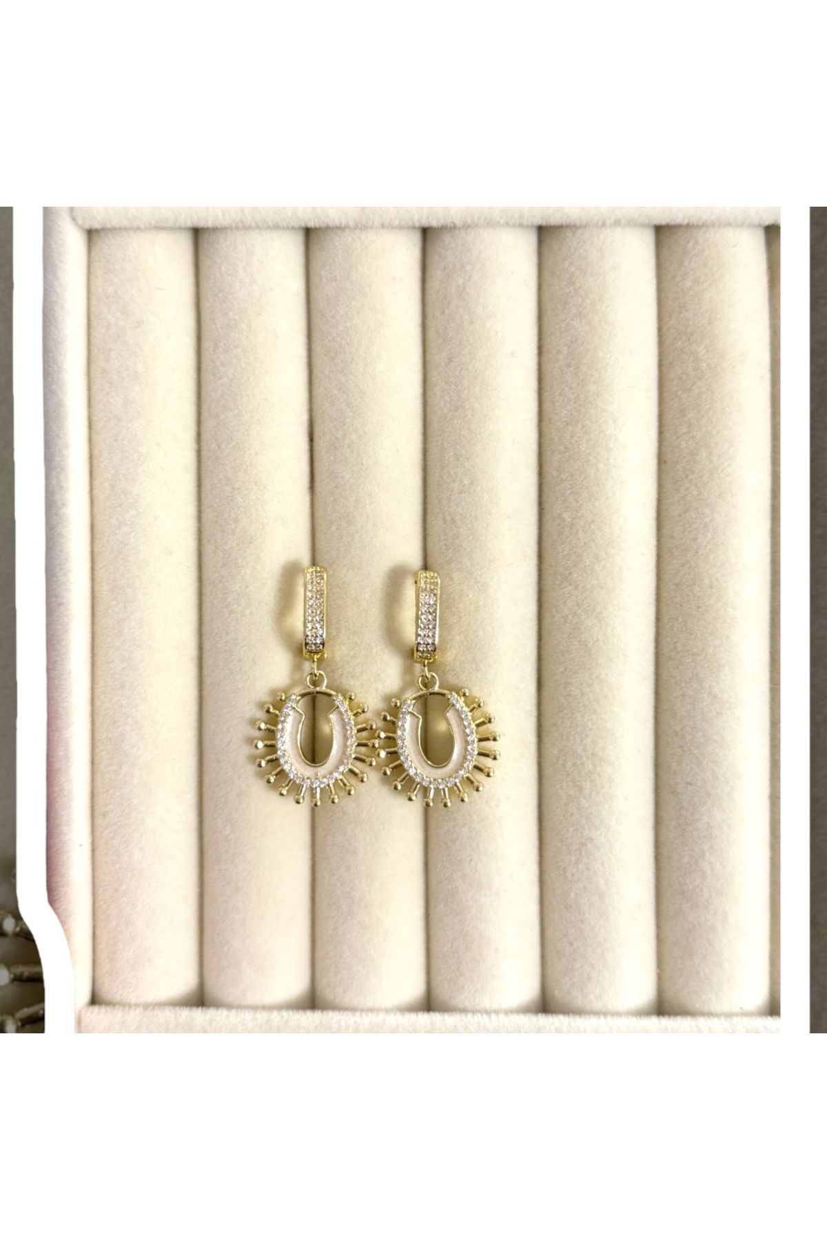 Laquila Jewellery Çelik Taşlı Cool Küpe