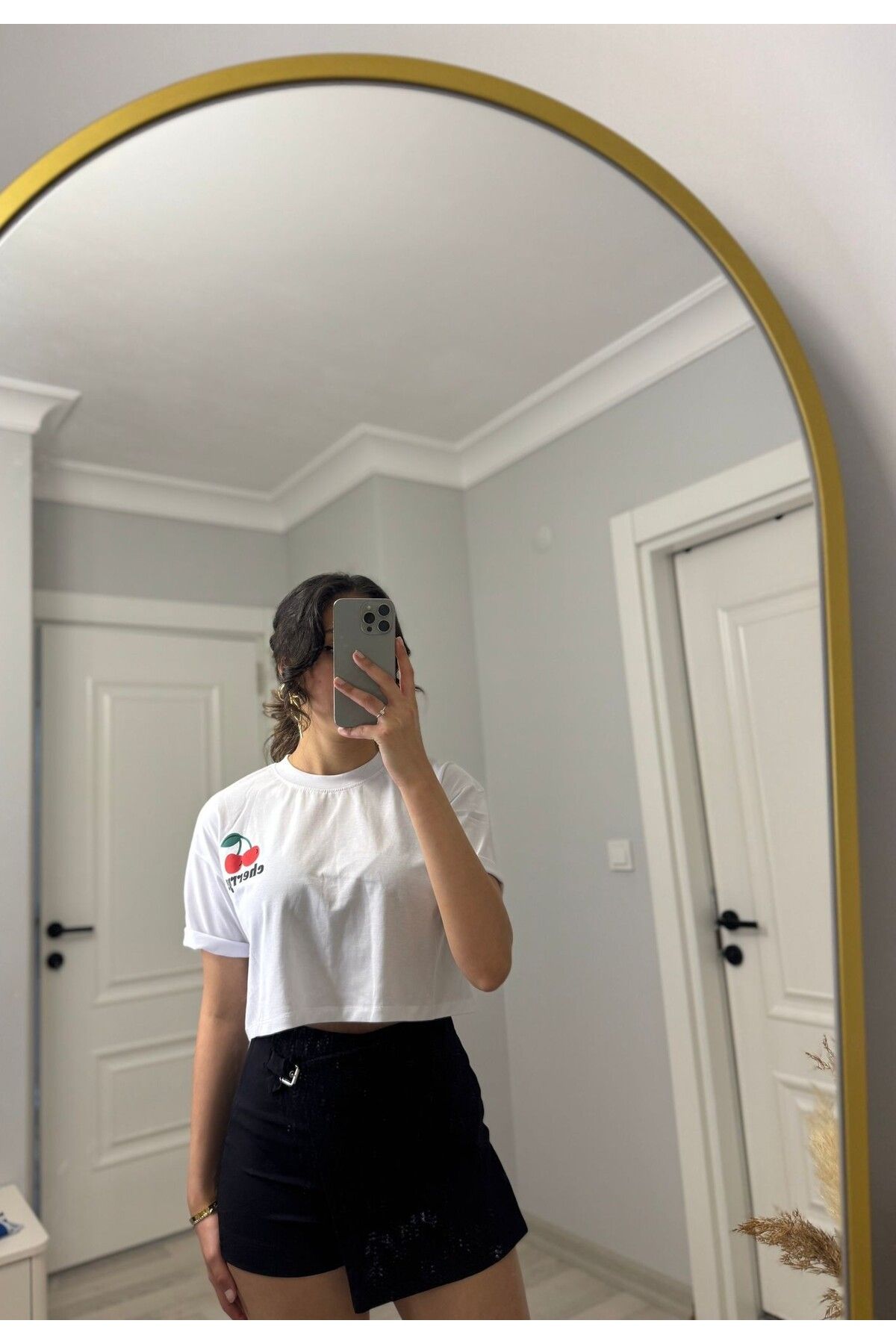 MasalBoutiquee Kadın Beyaz Chery Detaylı Crop
