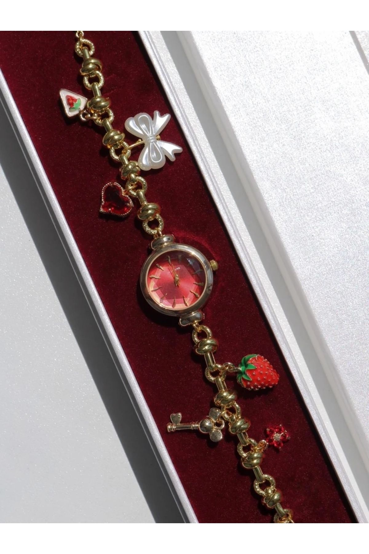 Reorah Collection Red Dessert Saat