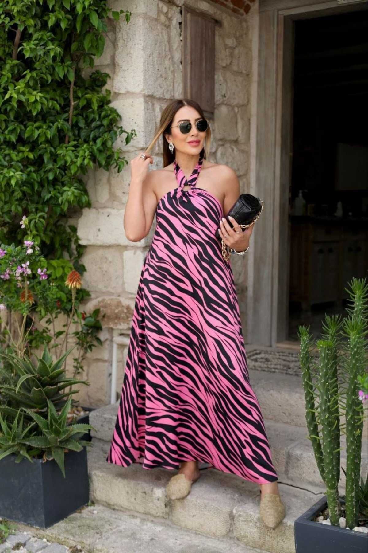 buketli collection fuşya zebra desenli boyundan bağlamalı elbise