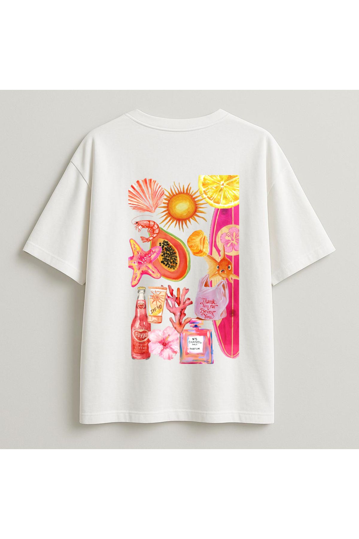 Minou Wear Renkli Kolaj Baskılı Özel Tasarım V Yaka Oversize Beyaz Kadın Tshirt