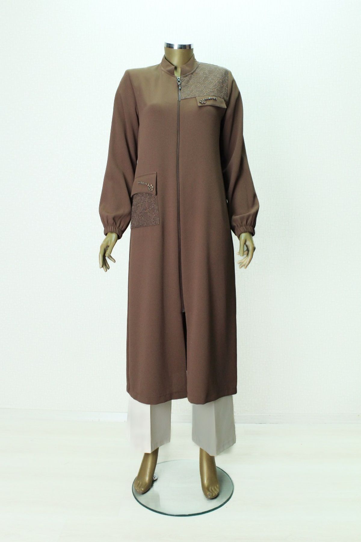 MODA NERVÜR 5006 ÖNÜ FERMUARLI OMZU VE CEBİ TAŞ DETAYLI KOL UCU LASTİKLİ HAKİM YAKA KAP QYS KAP 5006 #G23-04#
