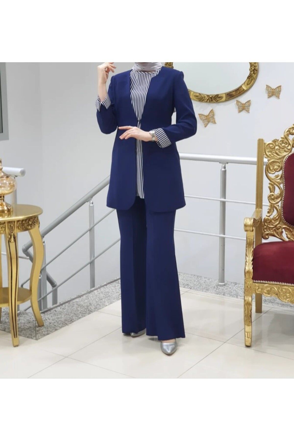 çınar özkan 2653 KATLANABLLİR KOLLU SIFIR YAKA İÇ BLUZ ZEBRA DESENLİ SIFIR KOL 3 LÜ CEKETLİ TAKIM KAPRİ KOL QY