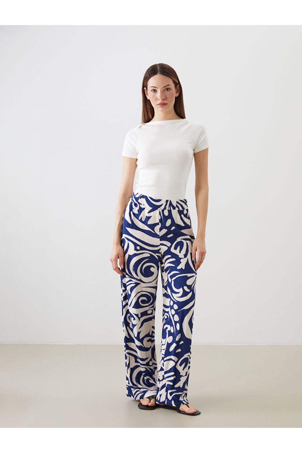 LC Waikiki Yeni Sezon Beli Lastikli Cicekli Kadin Pantolon - S5NH89Z8